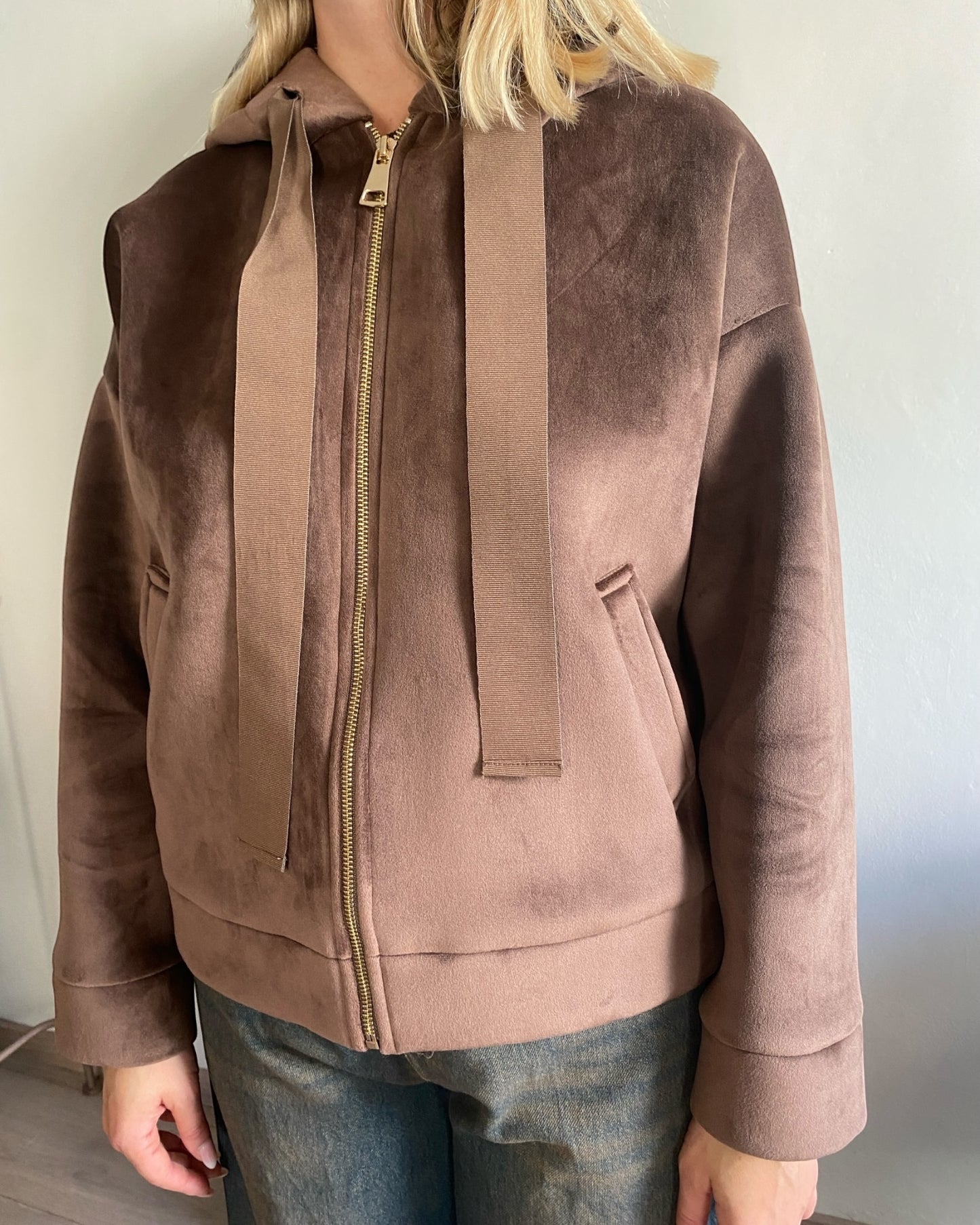 Bomber effetto velluto con cappuccio art.7071CAMP