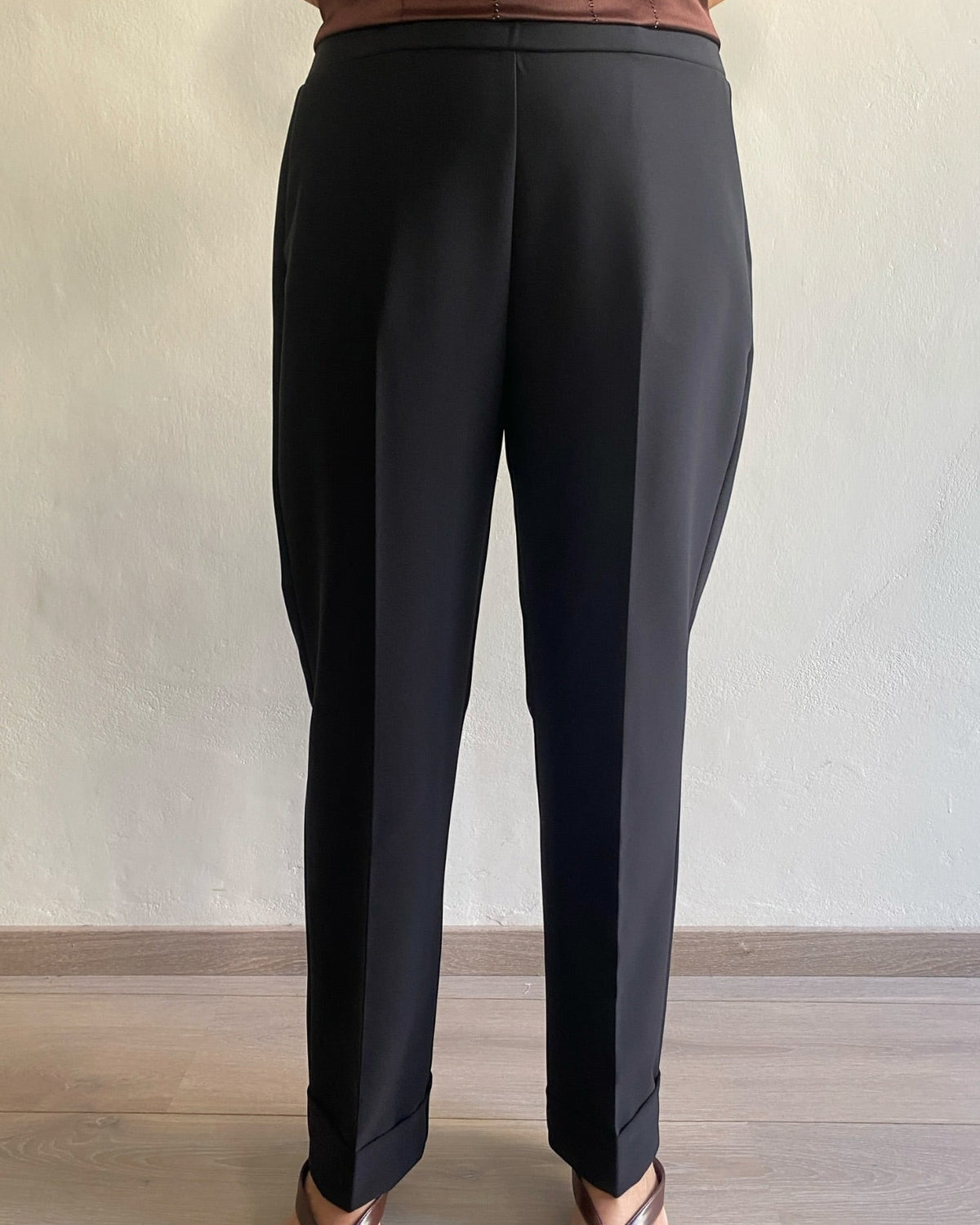 Pantalone gamba dritta con risvolto art. L18YBGAMMATURO Lola by Sandro Ferrone