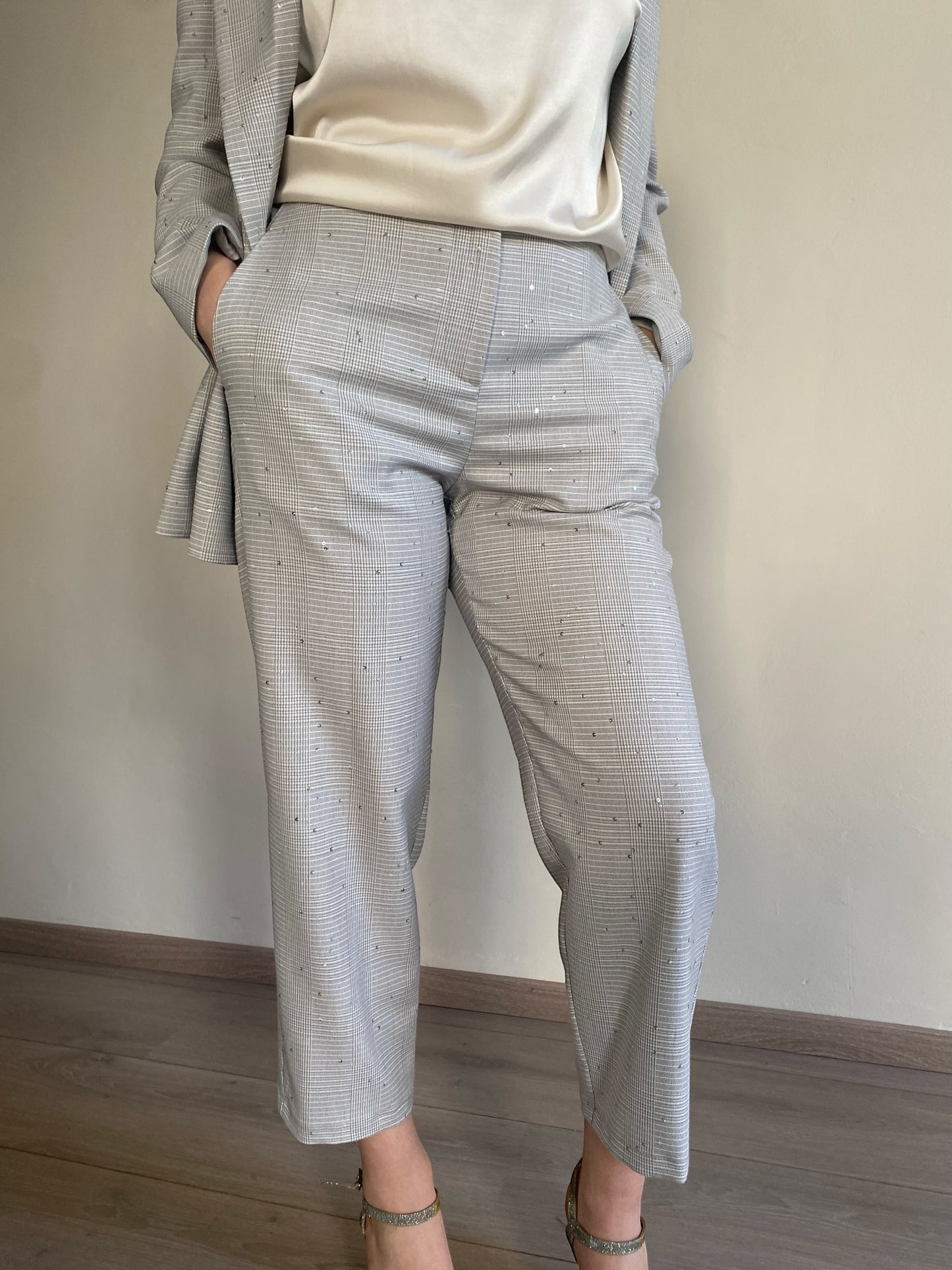 Pantalone mini paillettes a carota art. TD0188 VICOLO