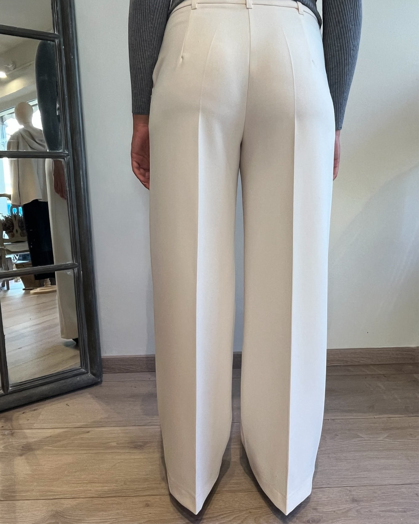 Pantalone palazzo sartoriale art. P3IADMU000 PLEASE