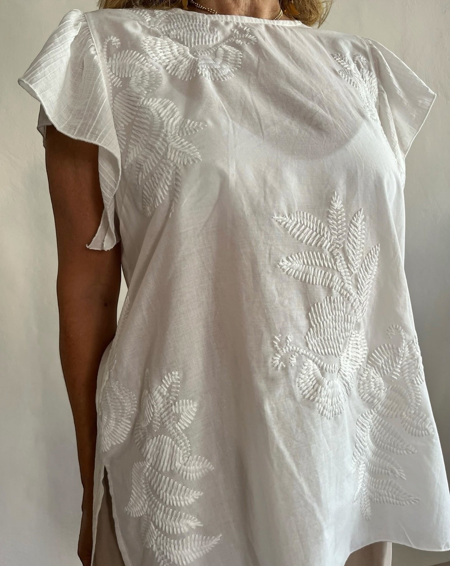 Blusa manica corta con ricami art. A932 PUNTO I.C