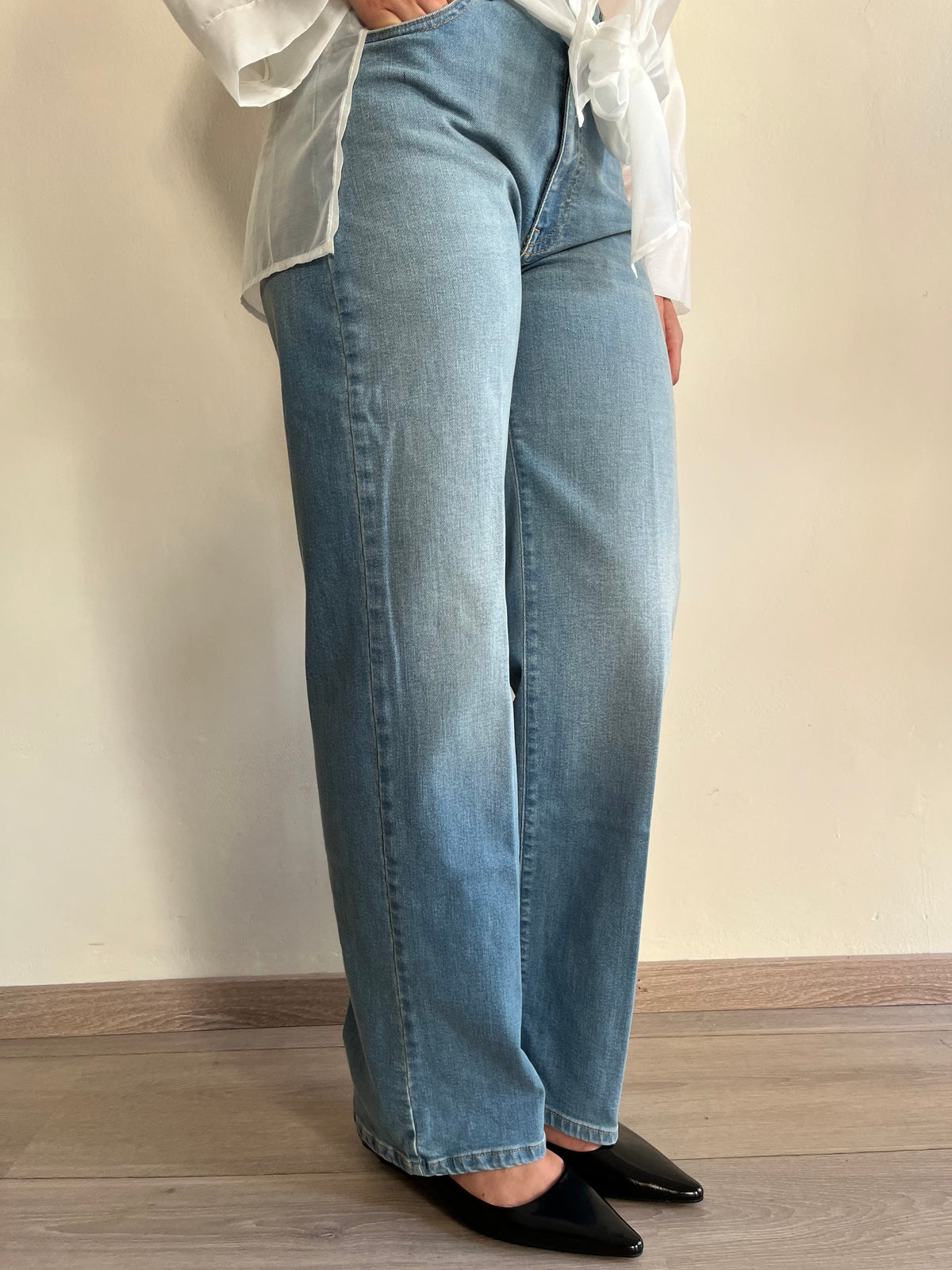 Jeans straight fit a vita media art. Nina DAC5145