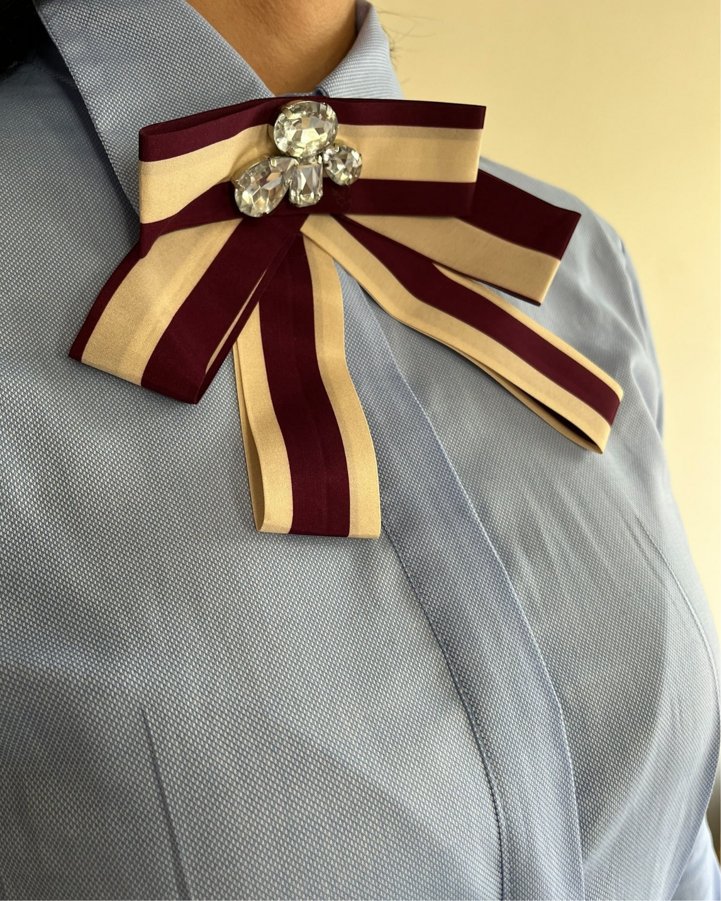 Camicia sfiancata con fiocco art. C881Y040A DIXIE