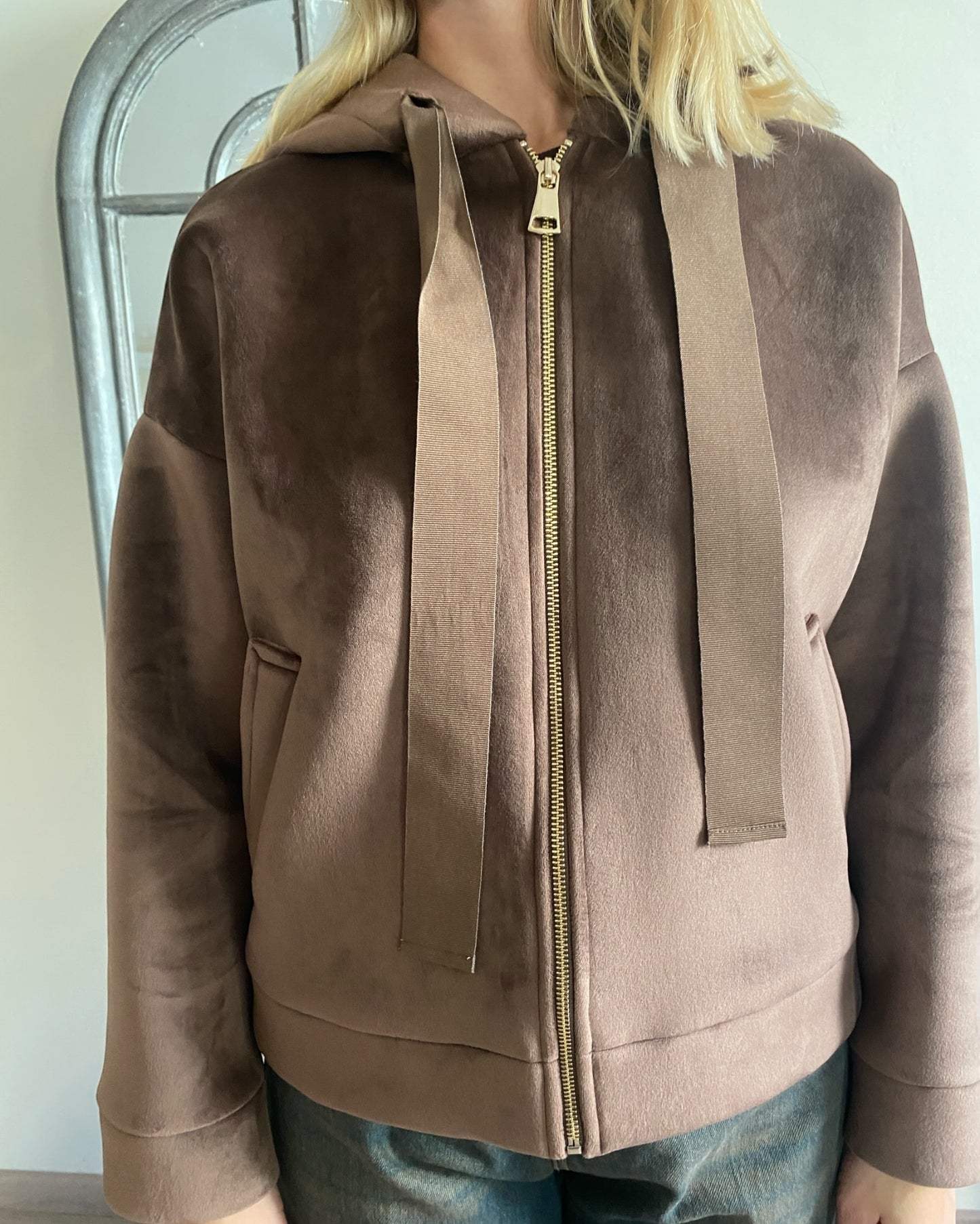 Bomber effetto velluto con cappuccio art.7071CAMP