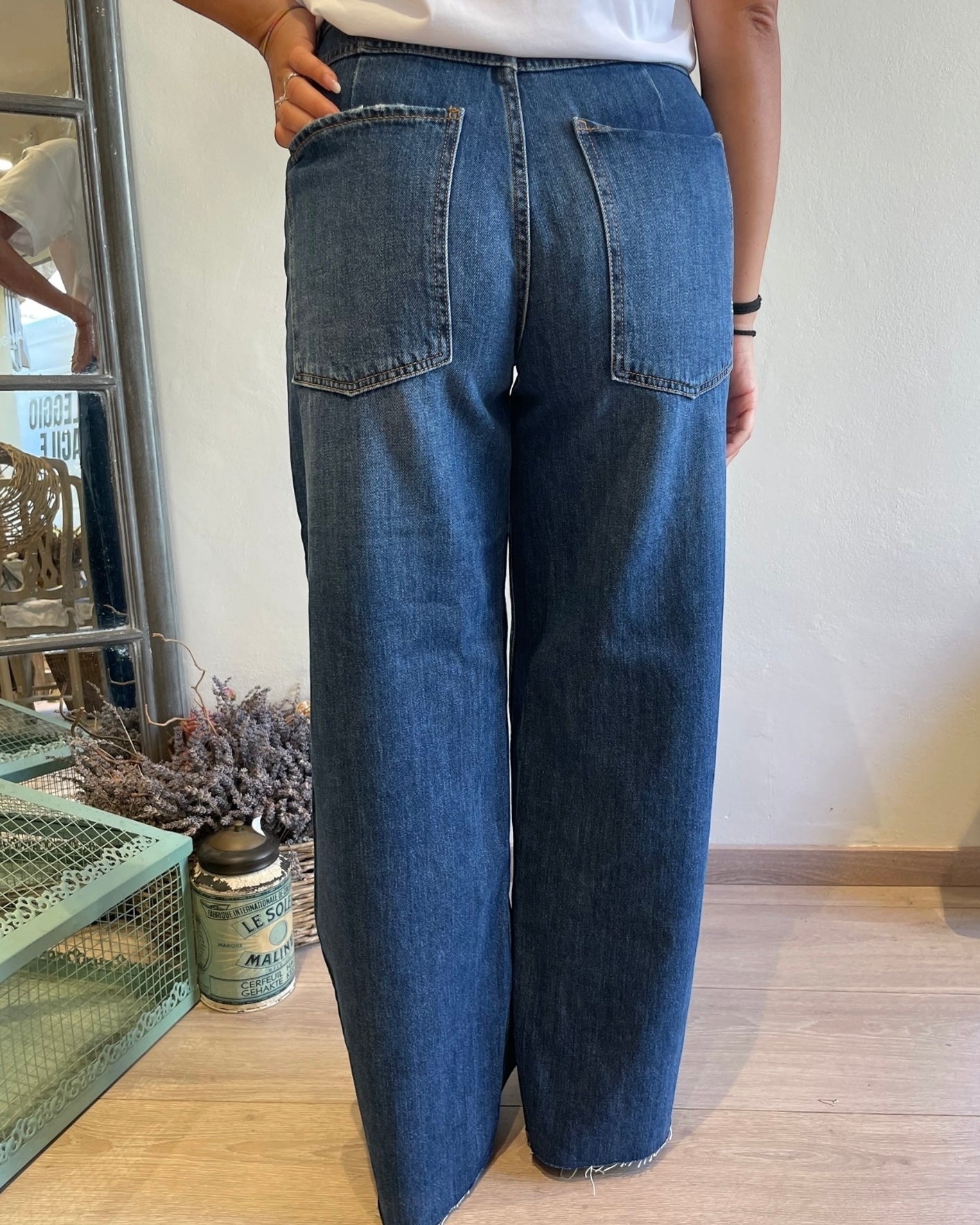 Jeans baggy taglio vivo art. MIA VICOLO