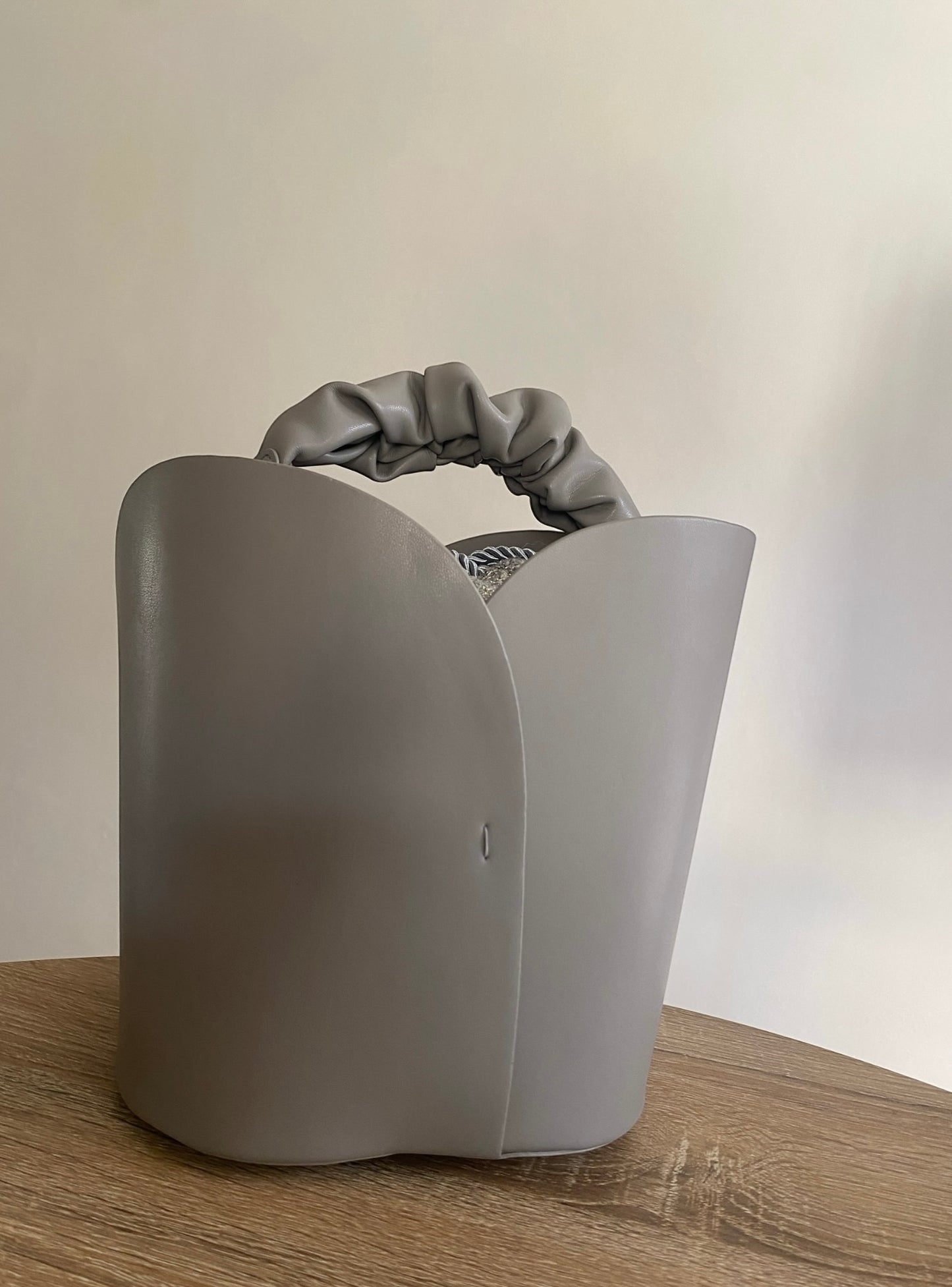 Borsa media art. 5121 Kolonaki KONTESSA