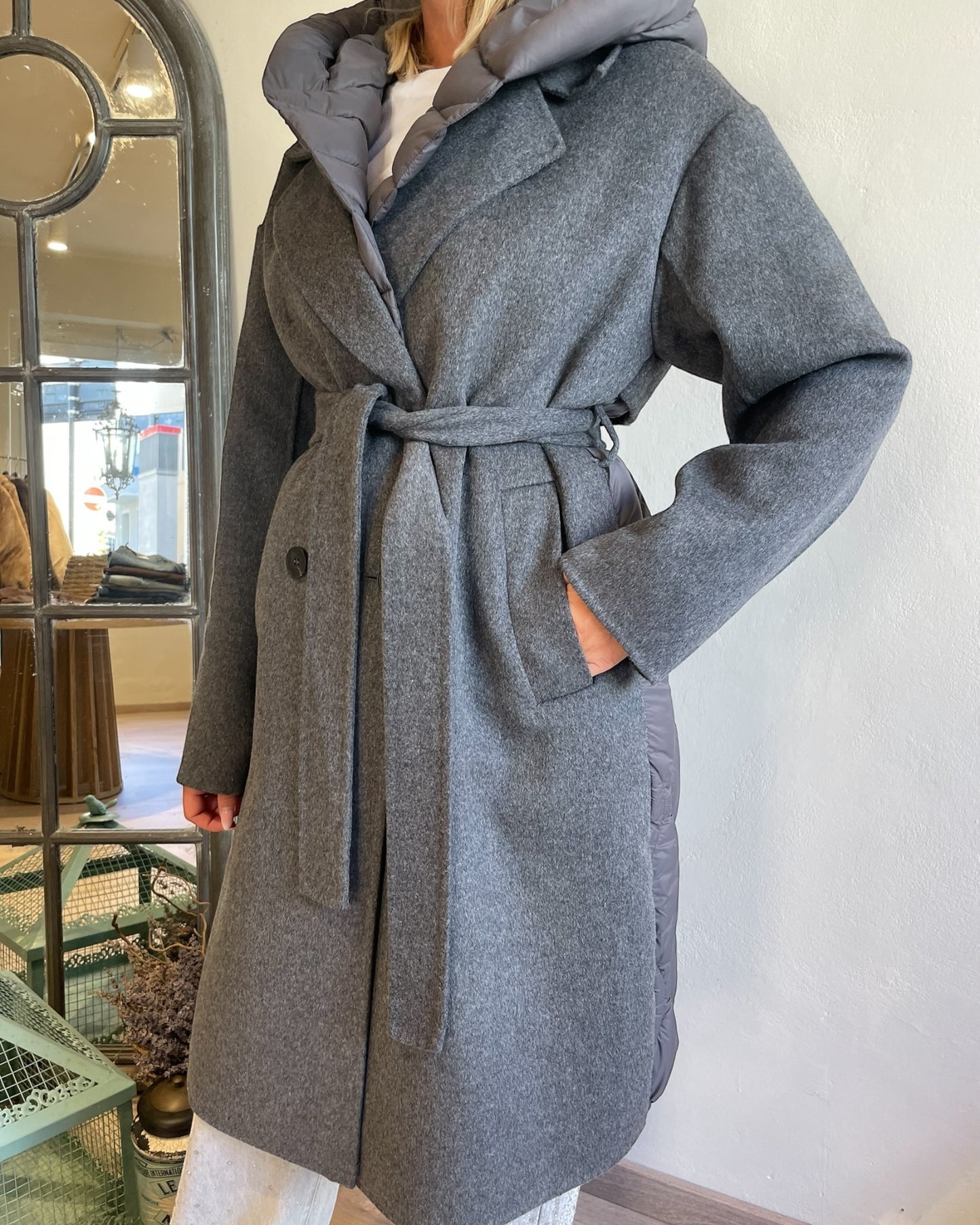 Cappotto piumino con cintura art. TF0028 VICOLO