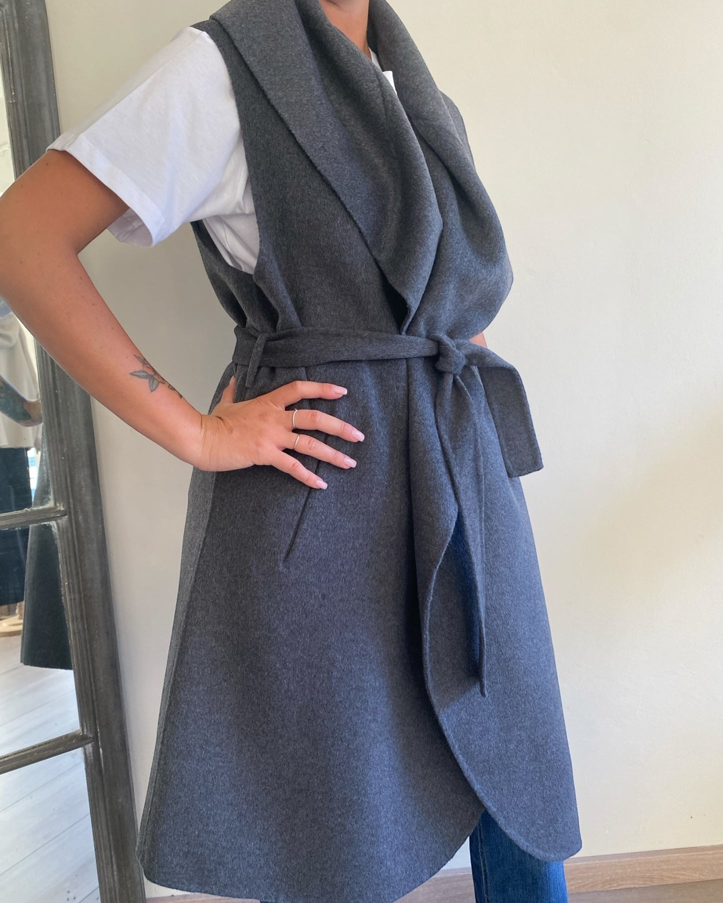 Cappotto lungo smanicato art. TF0056 VICOLO