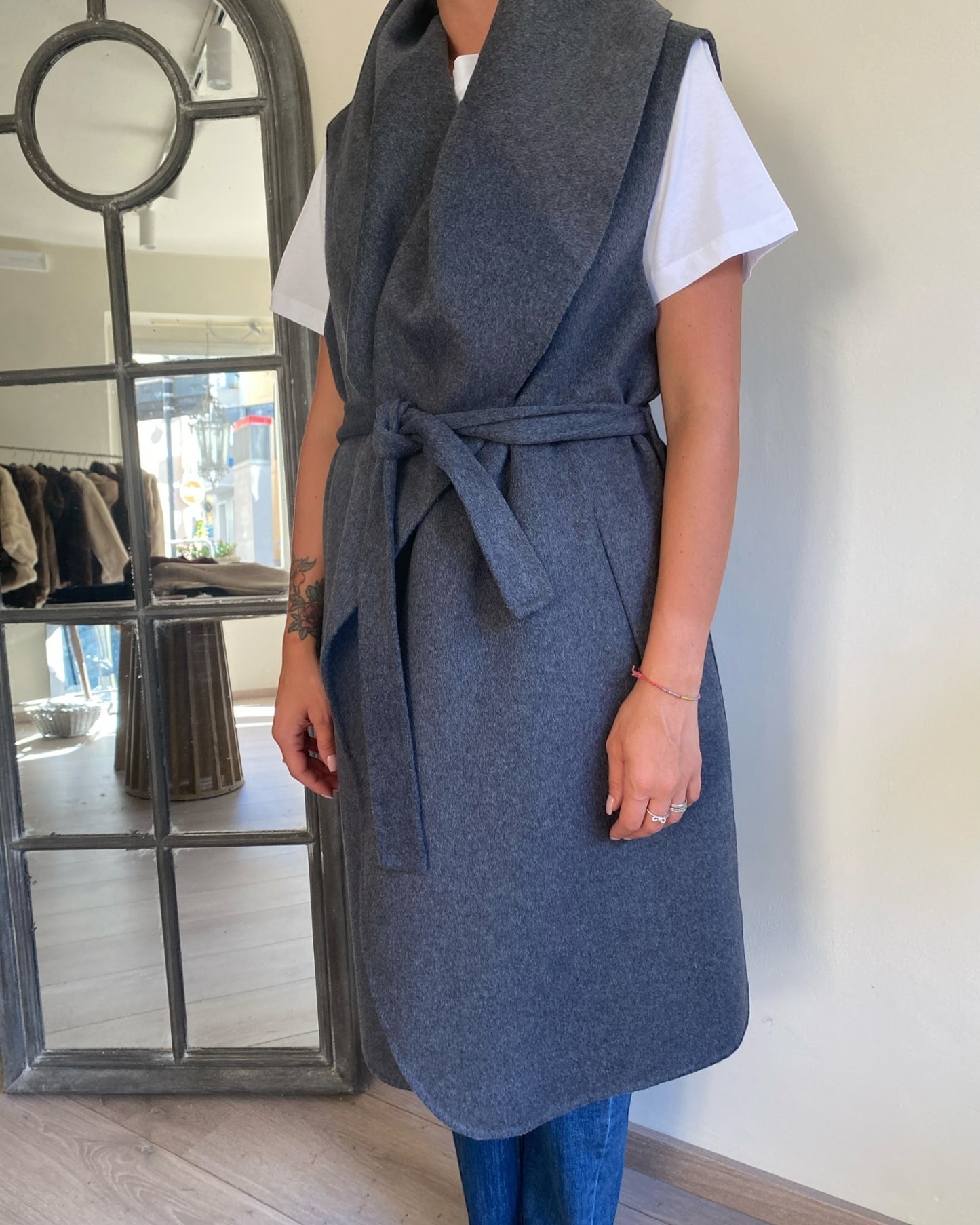 Cappotto lungo smanicato art. TF0056 VICOLO