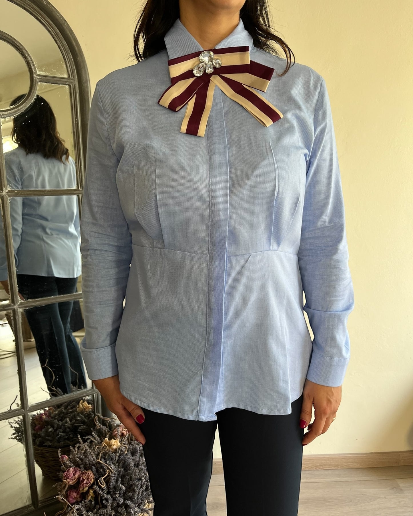 Camicia sfiancata con fiocco art. C881Y040A DIXIE