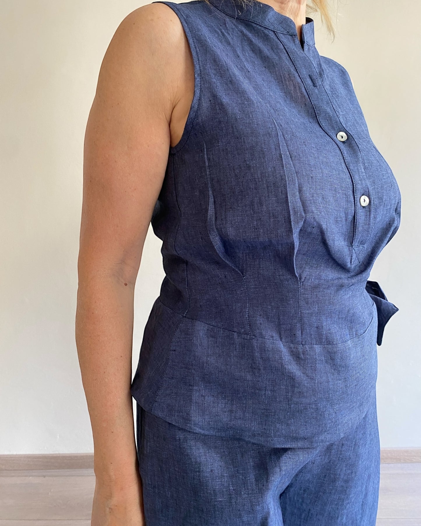 Top smanicato con nodo laterale MIA CENTOLINO