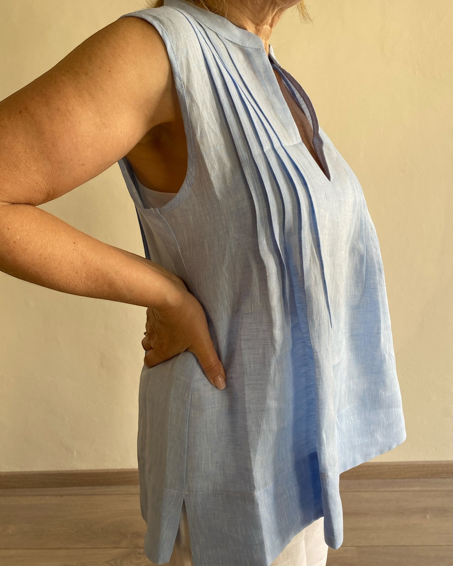 Top smanicato con plisse DEBBY CENTOLINO