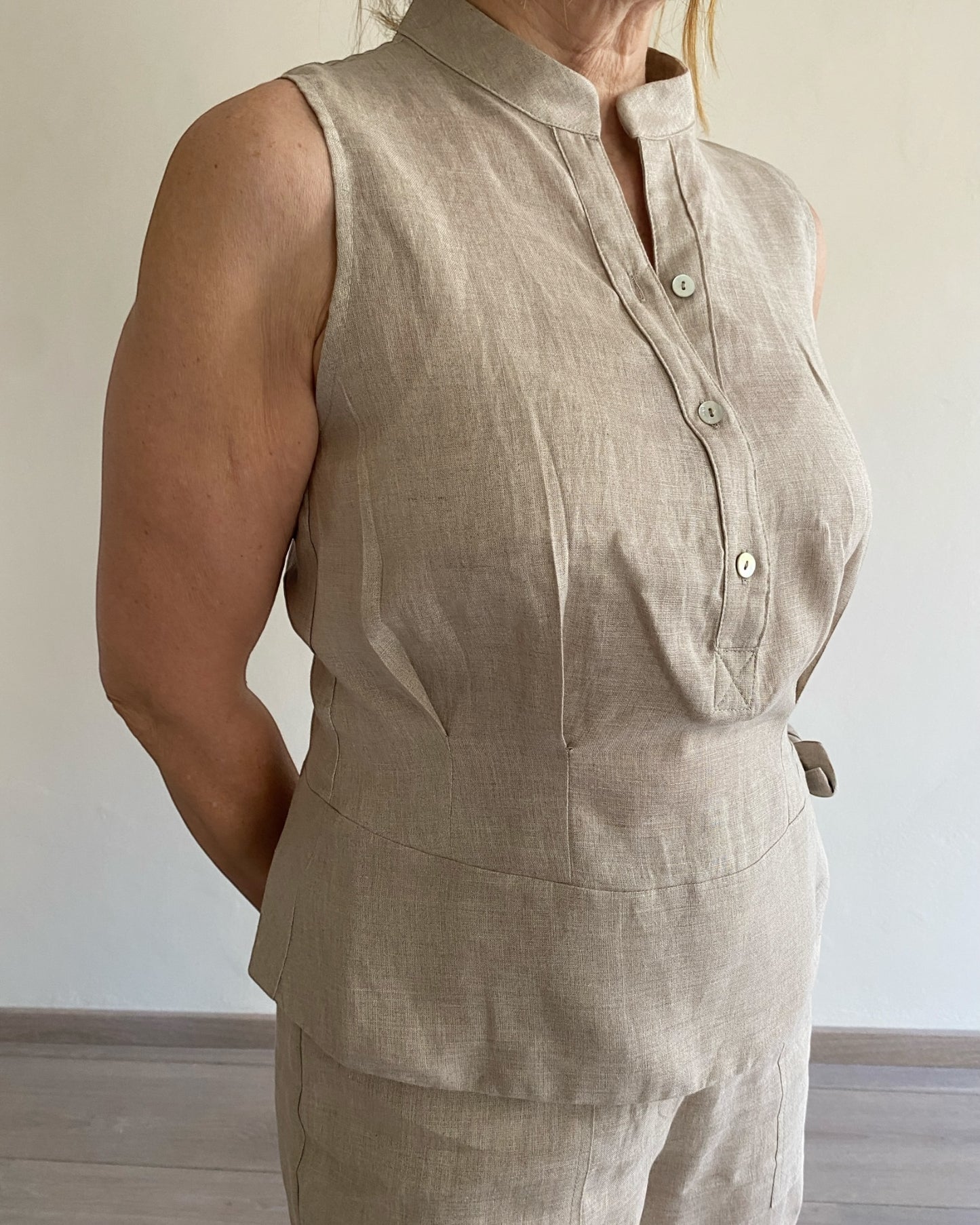 Top smanicato con nodo laterale MIA CENTOLINO