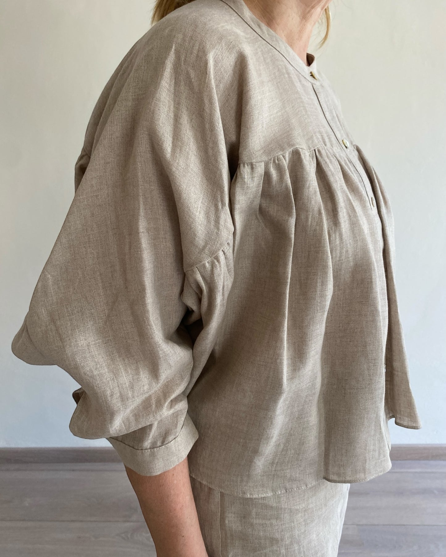 Camicia cropped con arriccio REGINA CENTOLINO