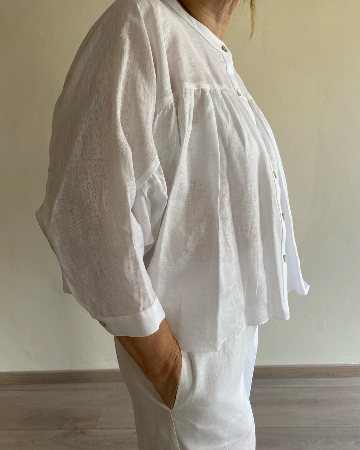 Camicia cropped con arriccio REGINA CENTOLINO