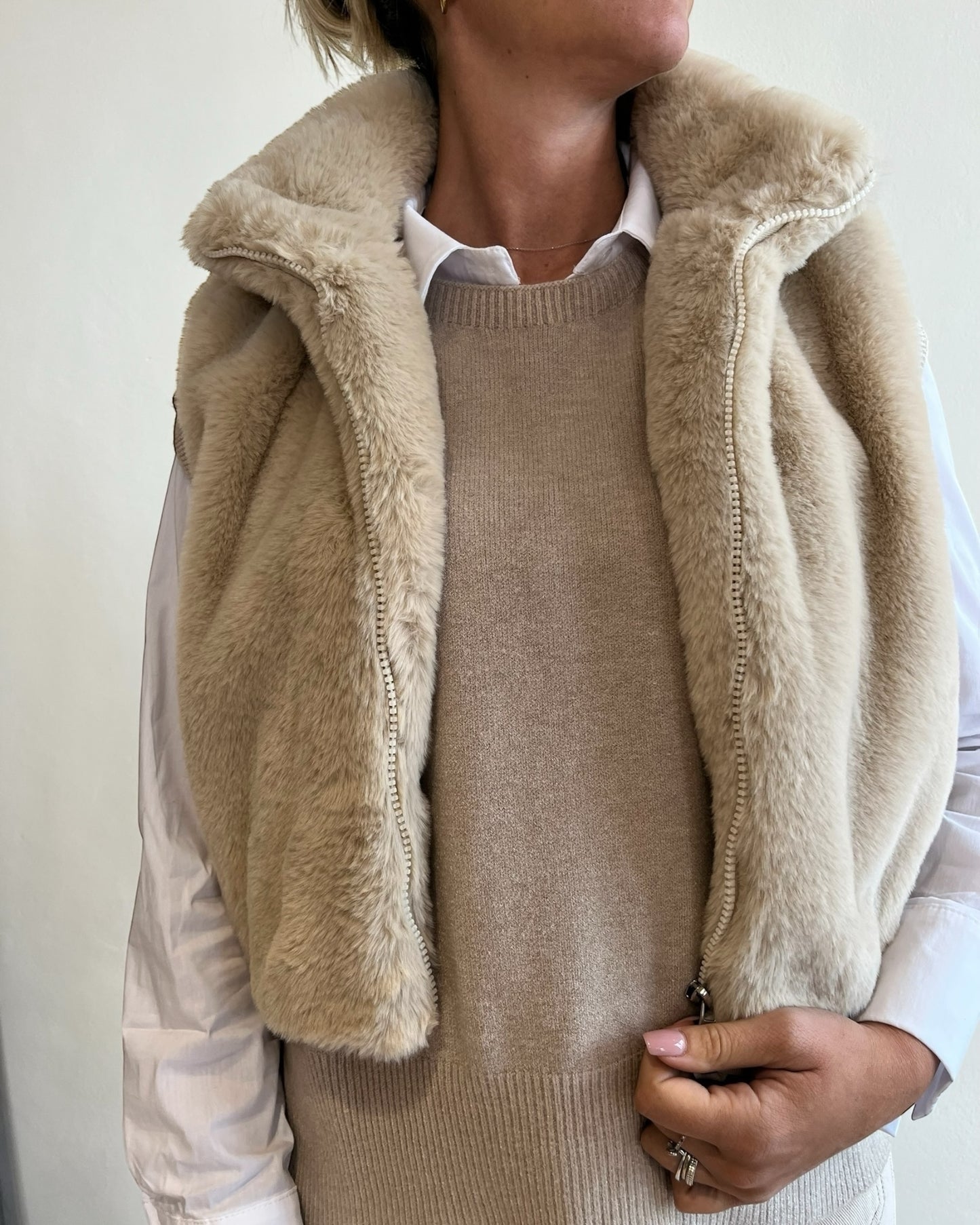 Gilet ecopelliccia corto art. DESY CHEAP&CHIC