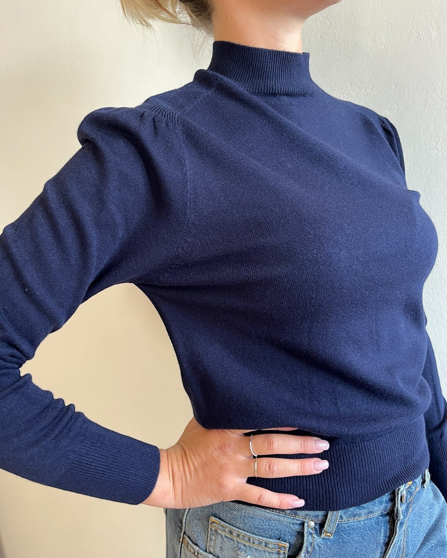 Maglia spallina arricciata art. 31433 CHEAP&CHIC