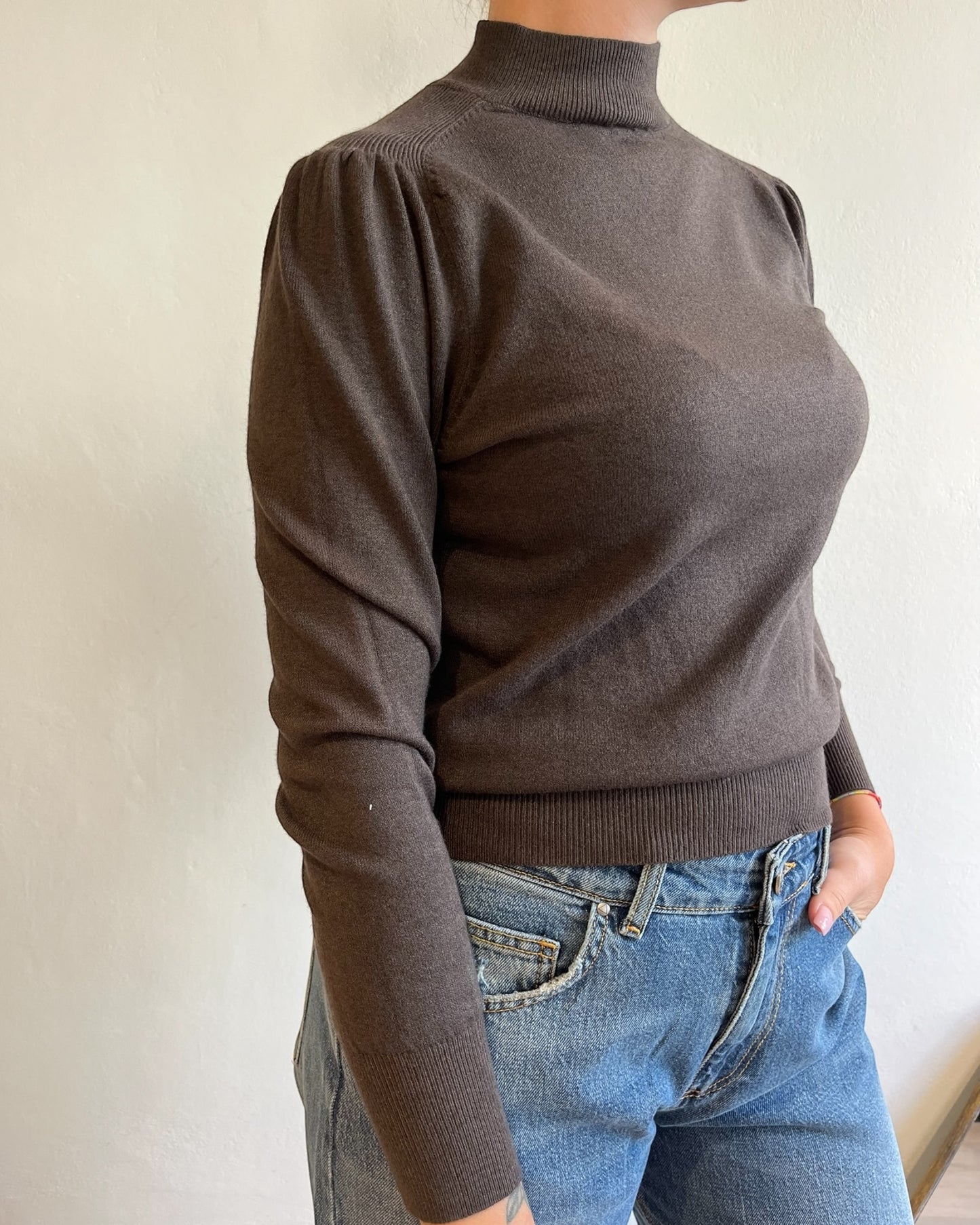 Maglia spallina arricciata art. 31433 CHEAP&CHIC