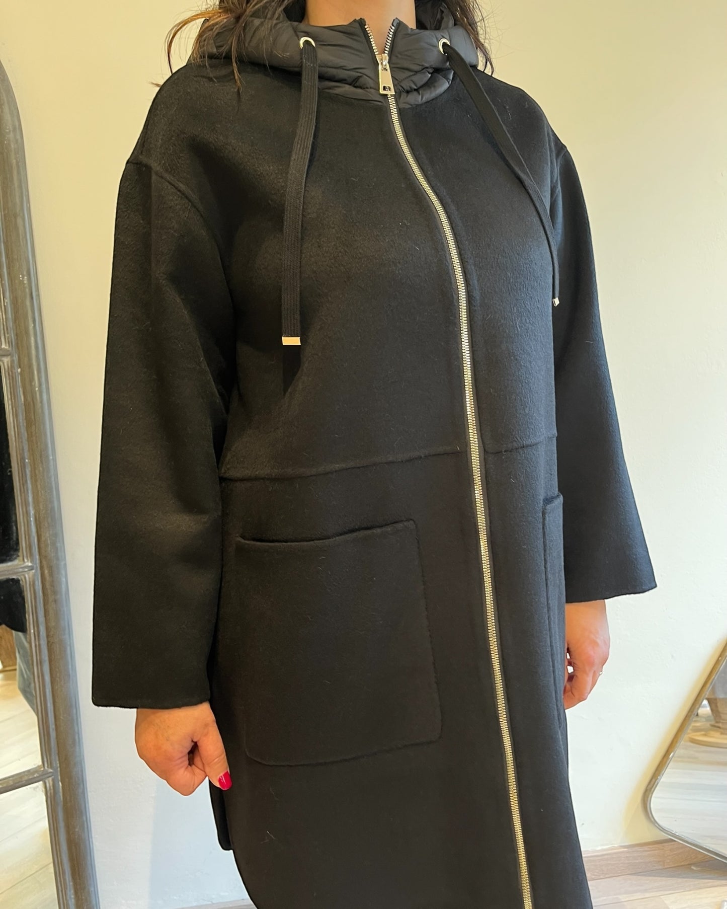 Cappotto con cappuccio handmade art. L64YB FASSO LOLA by Sandro FERRONE