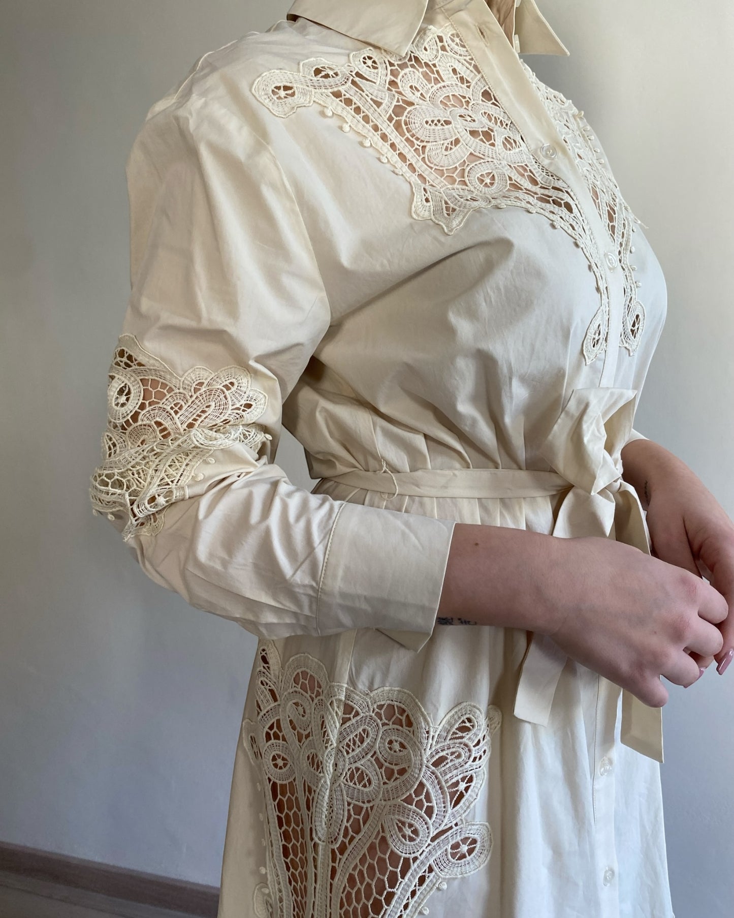 Abito con inserti in pizzo art. A744W028A DIXIE