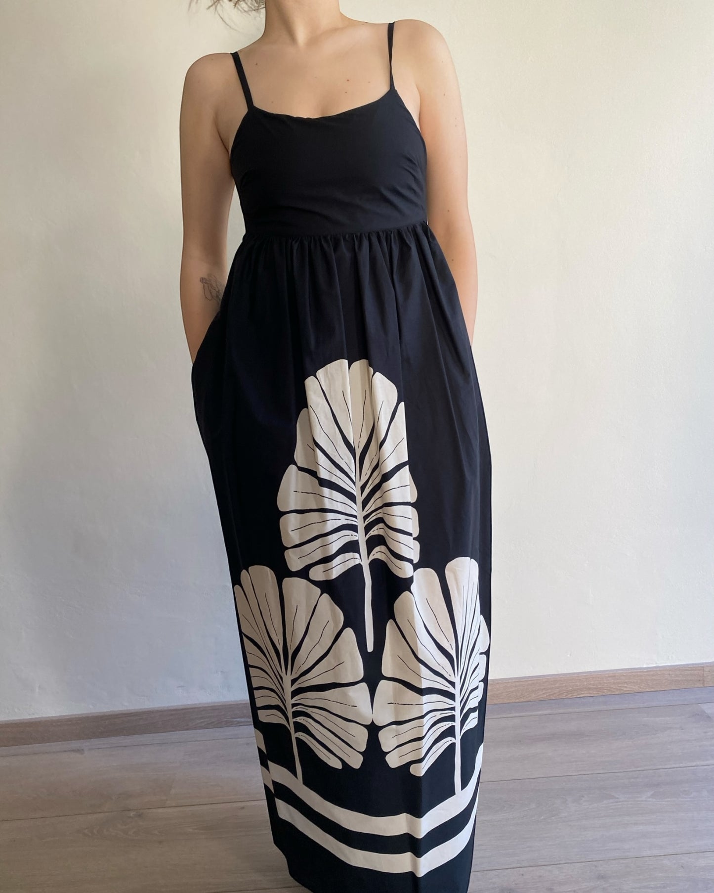 Abito con stampe foglie art. ALGMWCNA DIXIE