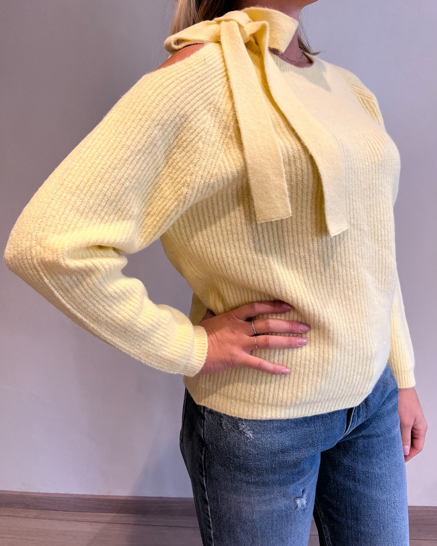 Maglia fiocco su collo art. 77254F VICOLO