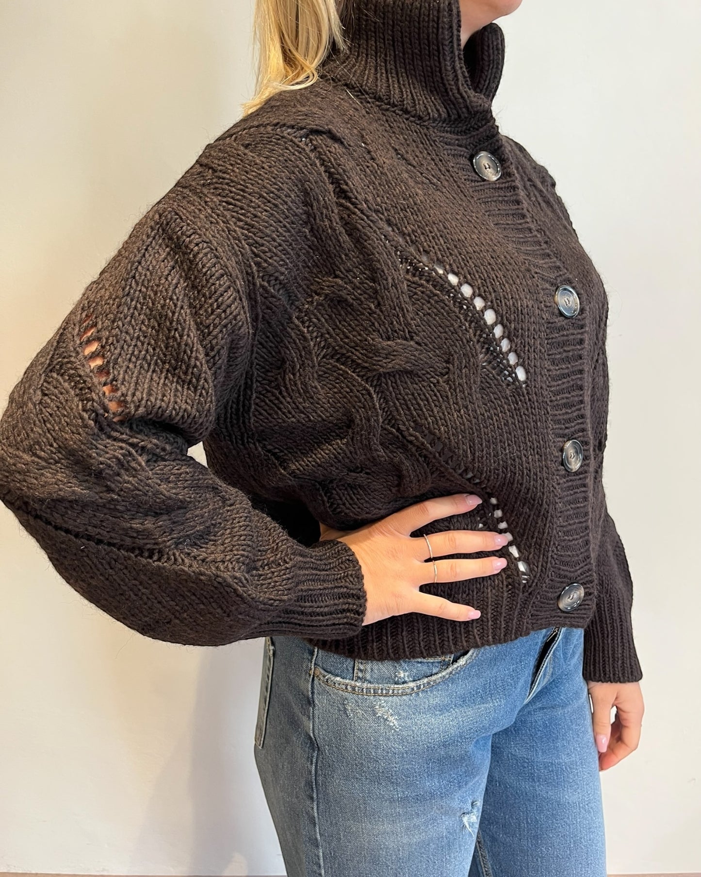 Cardigan lavorato con bottoni art. 33046F VICOLO