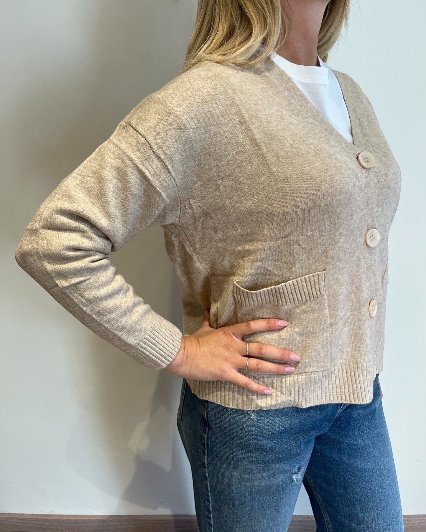 Cardigan bottoni e tasche art. AL0568 CHEAP&CHIC