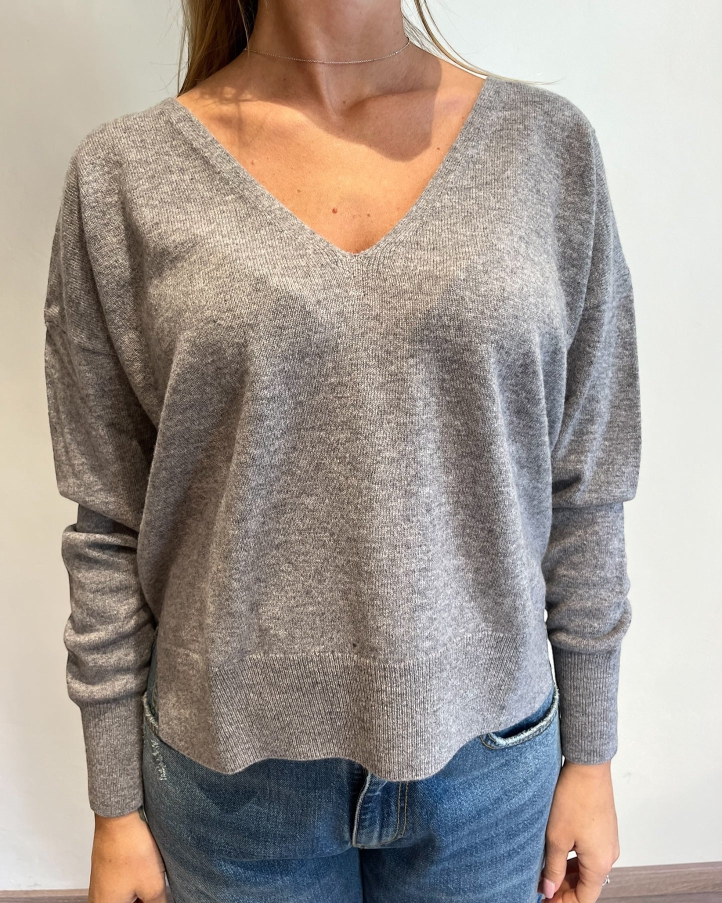 Maglia doppio scollo V con bottoni dietro art. I25/WL544 MOTEL