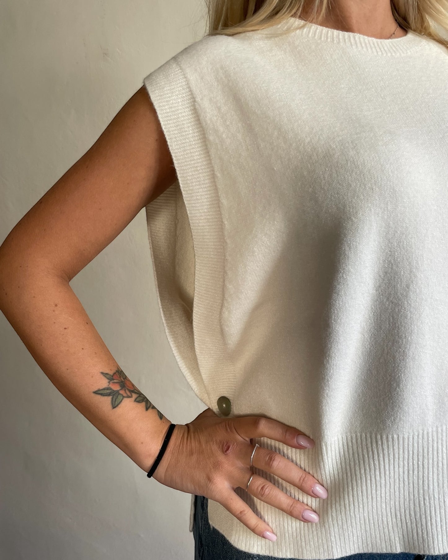 Gilet con bottone laterale art. 57015 TENSIONE IN