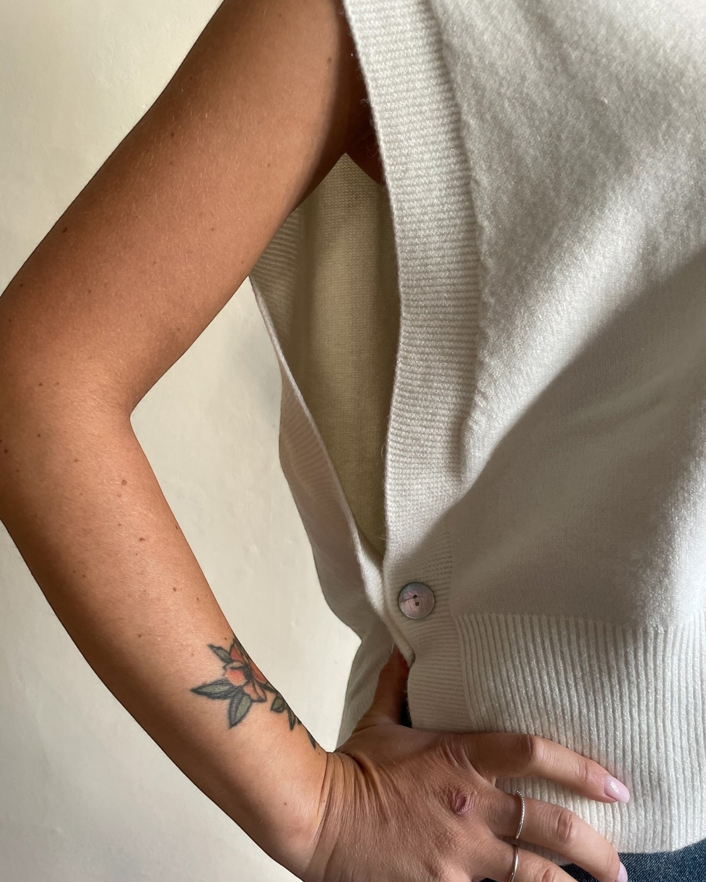 Gilet con bottone laterale art. 57015 TENSIONE IN