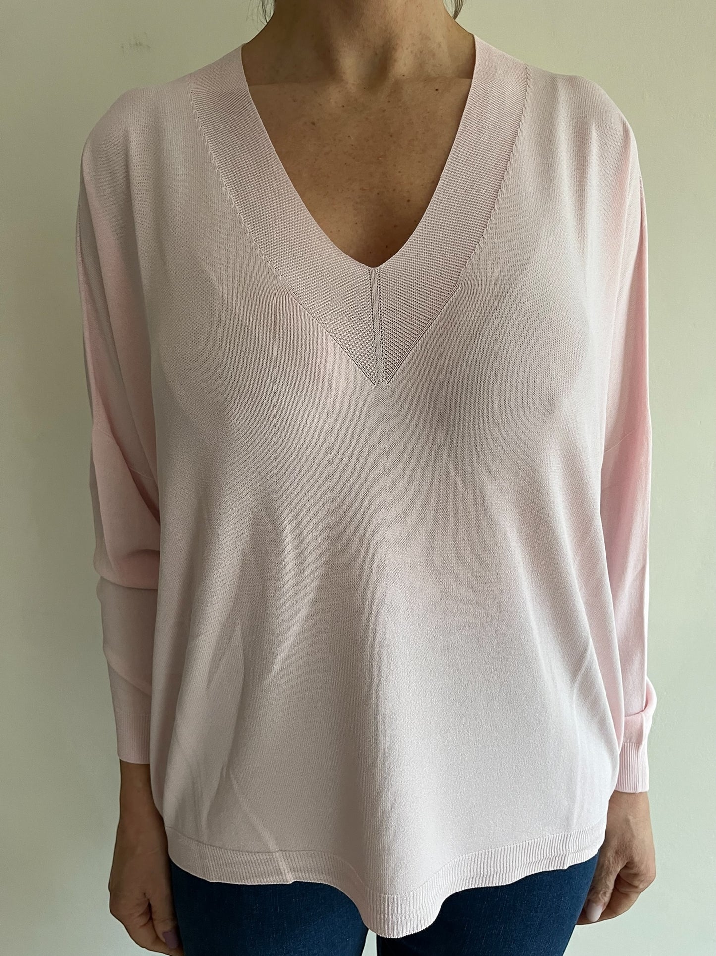 Maglia scatoletta scollo V art. 101508 CHEAP&CHIC