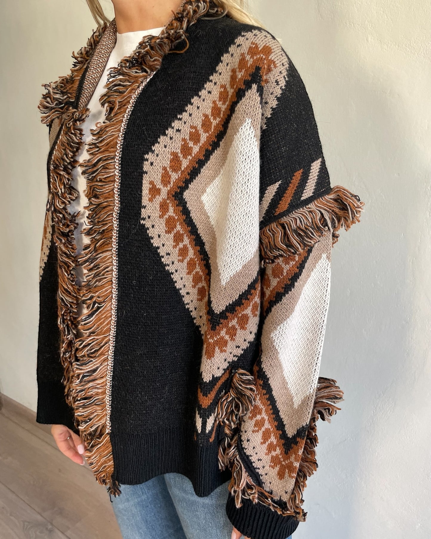 Cardigan frange e stampe rombi art. W5HMG65A400 TENSIONE IN