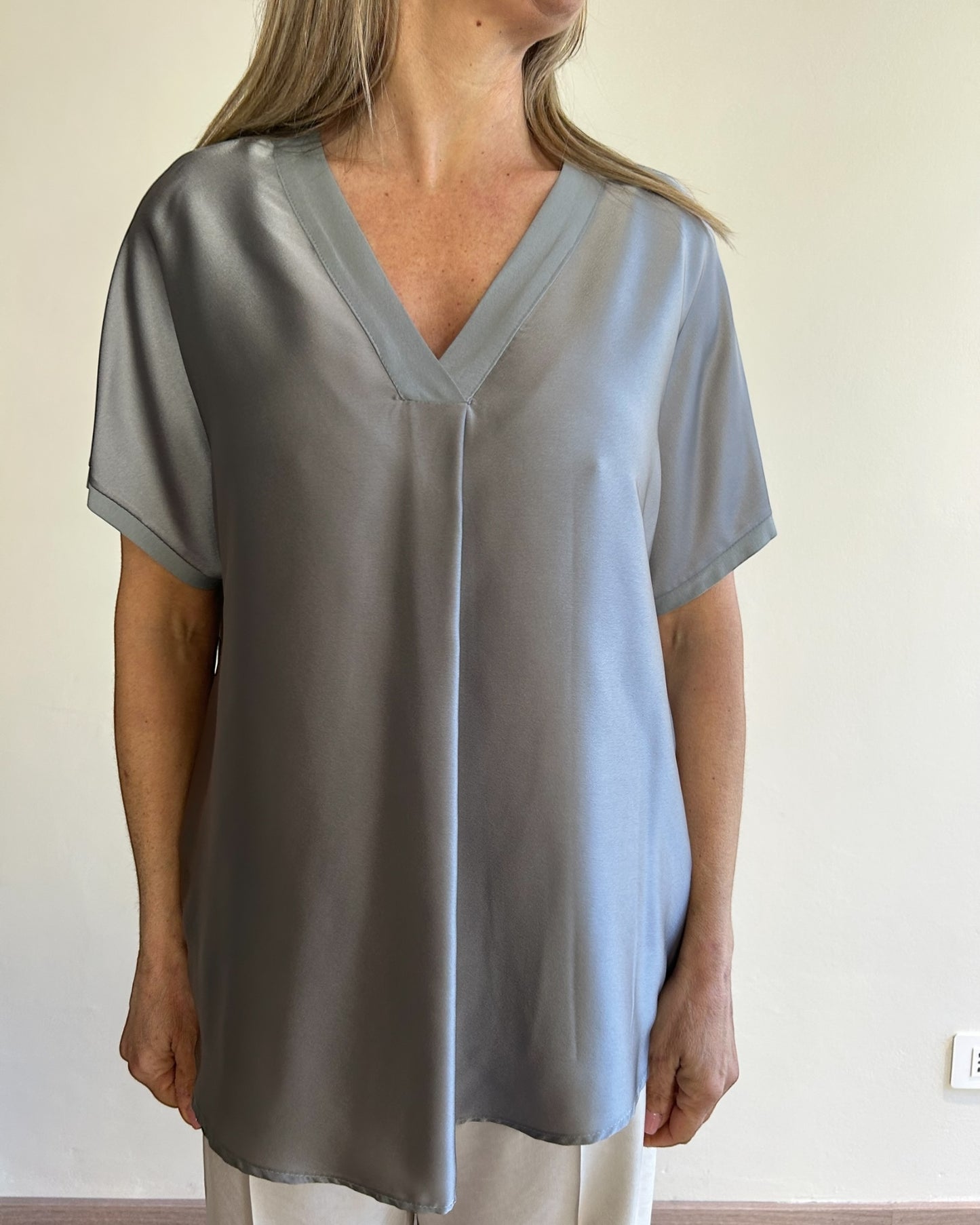 Maglia doppio materiale scollo V art. L7XBE MIELE Lola by SANDRO FERRONE