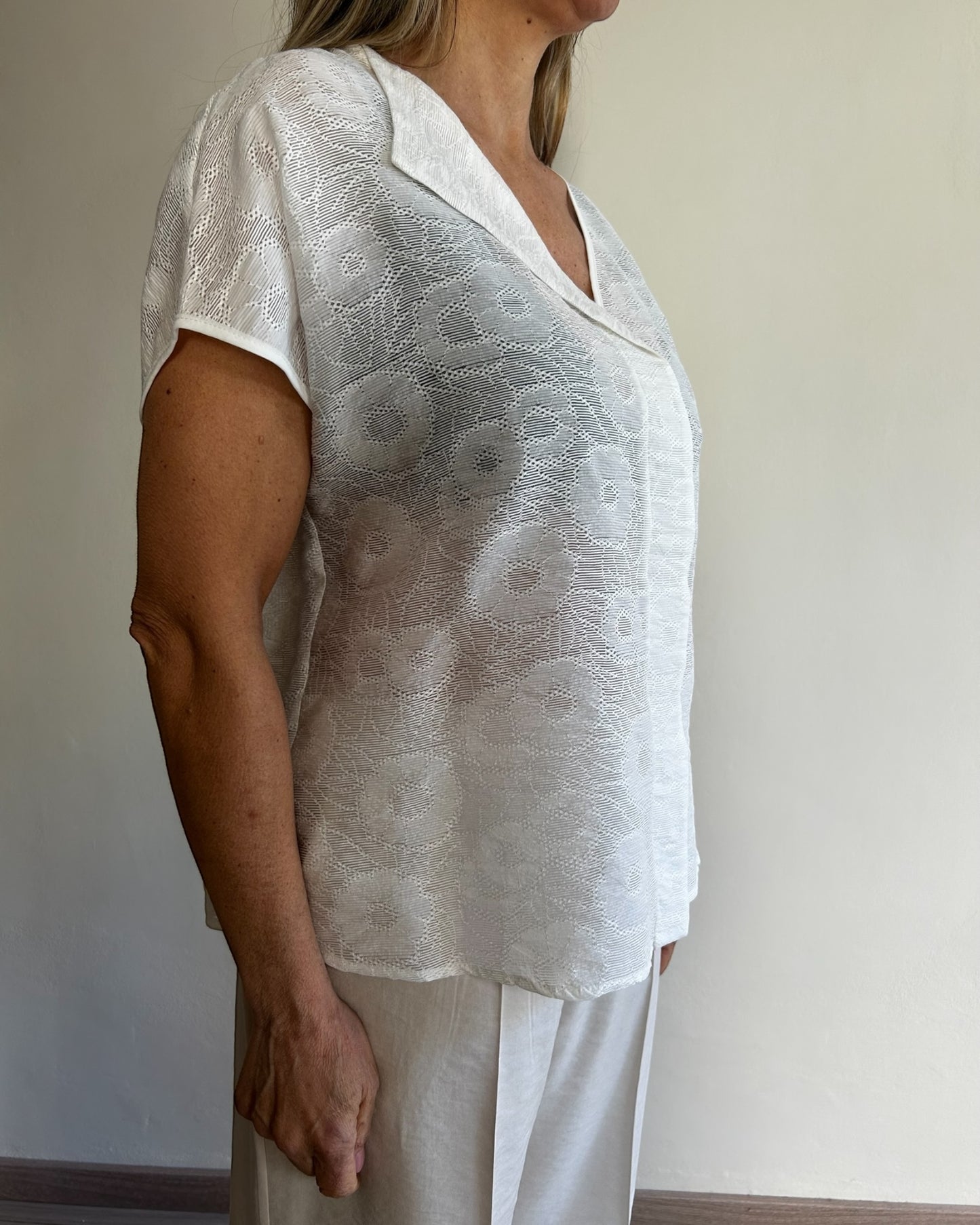 Blusa pizzo scollo V art. L18XBE RENZO Lola by SANDRO FERRONE