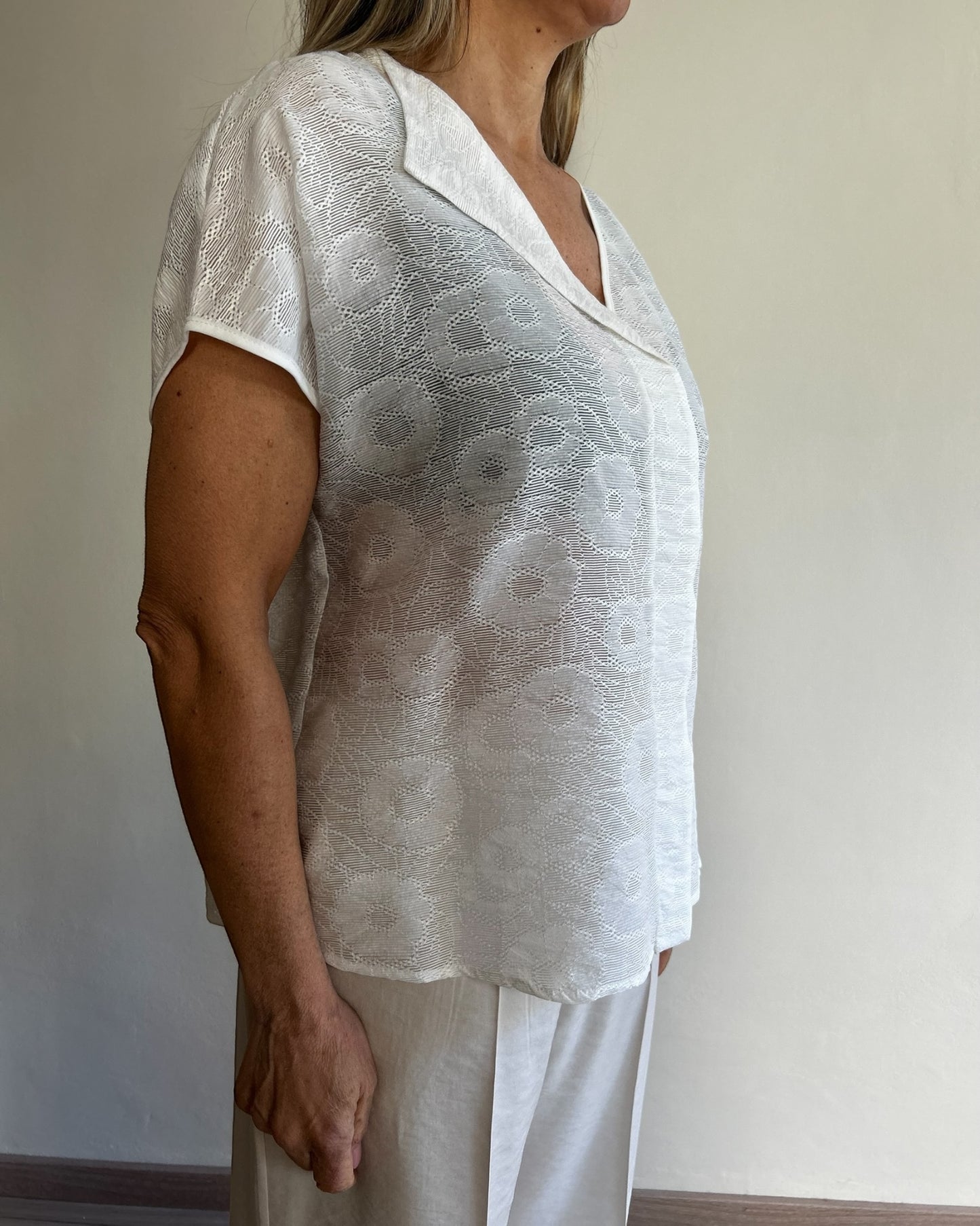 Blusa pizzo scollo V art. L18XBE RENZO Lola by SANDRO FERRONE