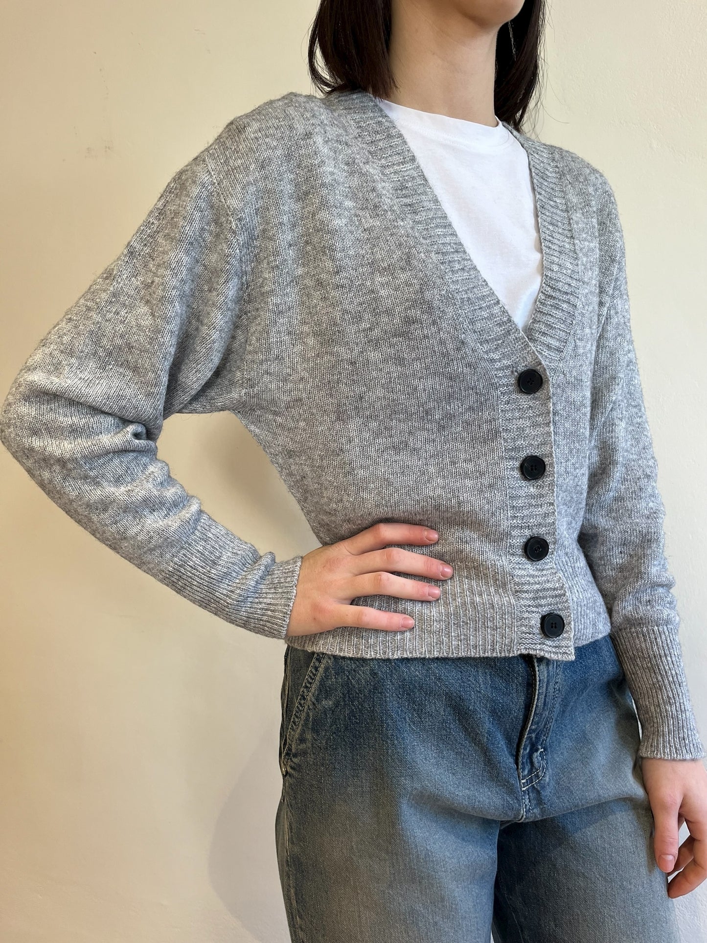 Cardigan crop scollo V art. 77282F VICOLO