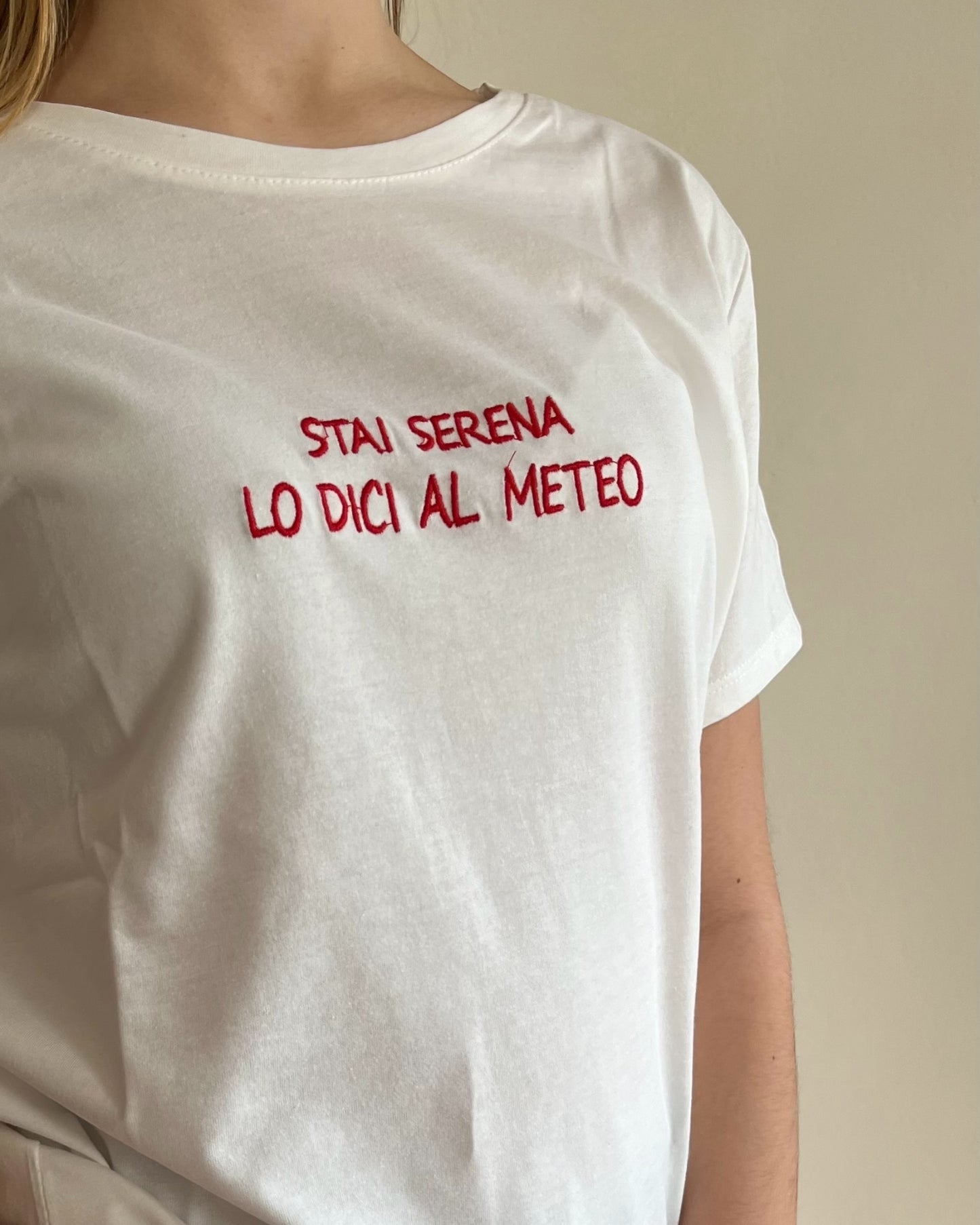 T-shirt con scritte CHEAP&CHIC