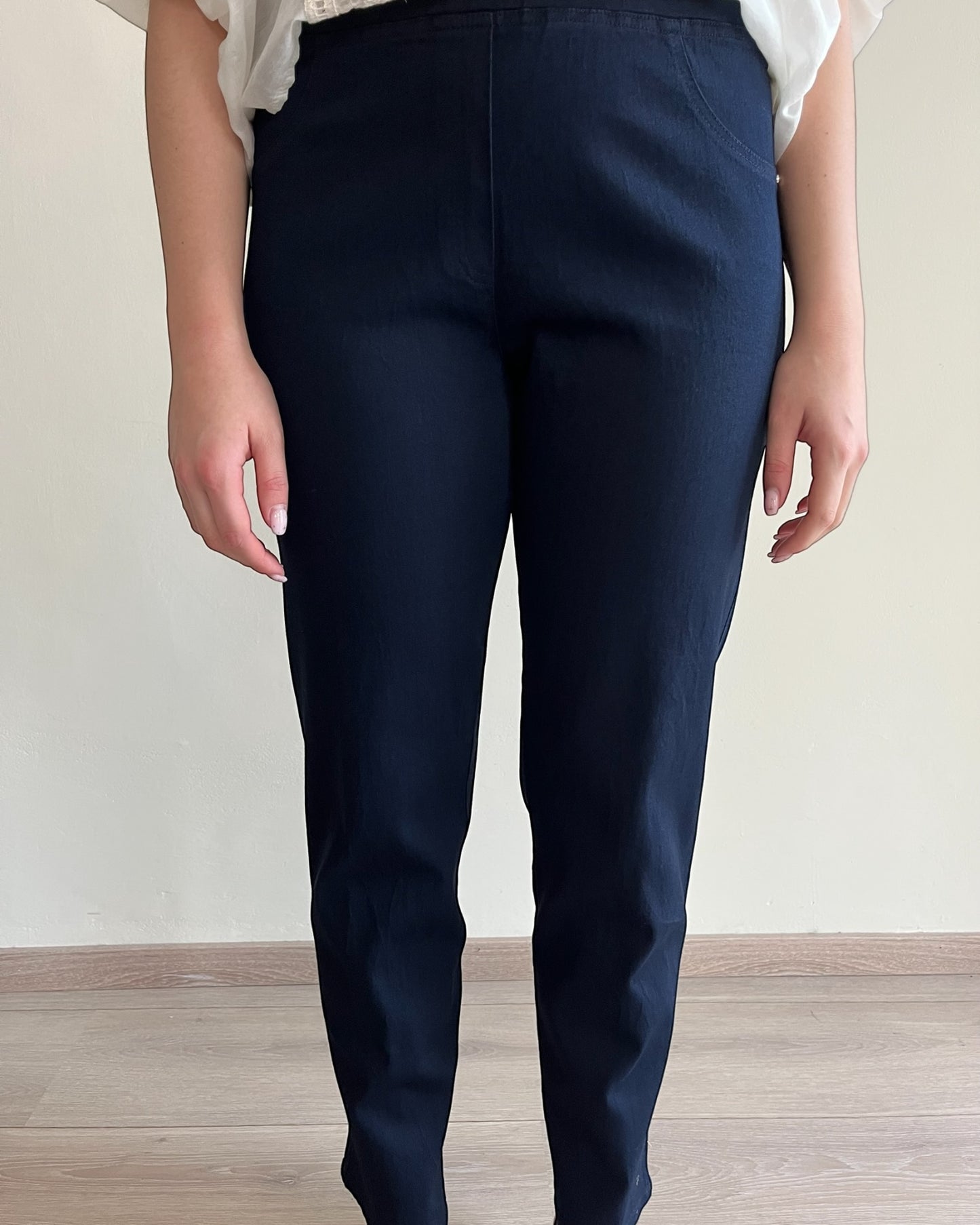 Pantalone basic gamba dritta art. L12XBF HOY Lola by Sandro FERRONE