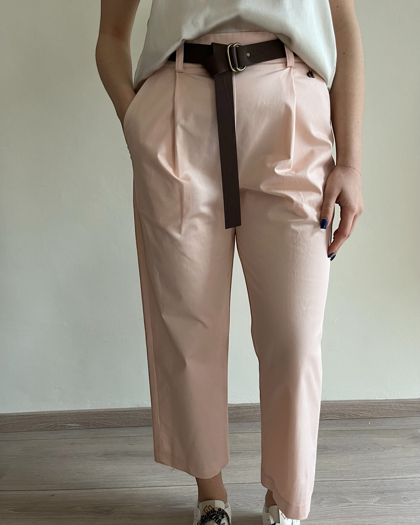 Pantalone carrot con cintura ecopelle art. PDI2URVA DIXIE