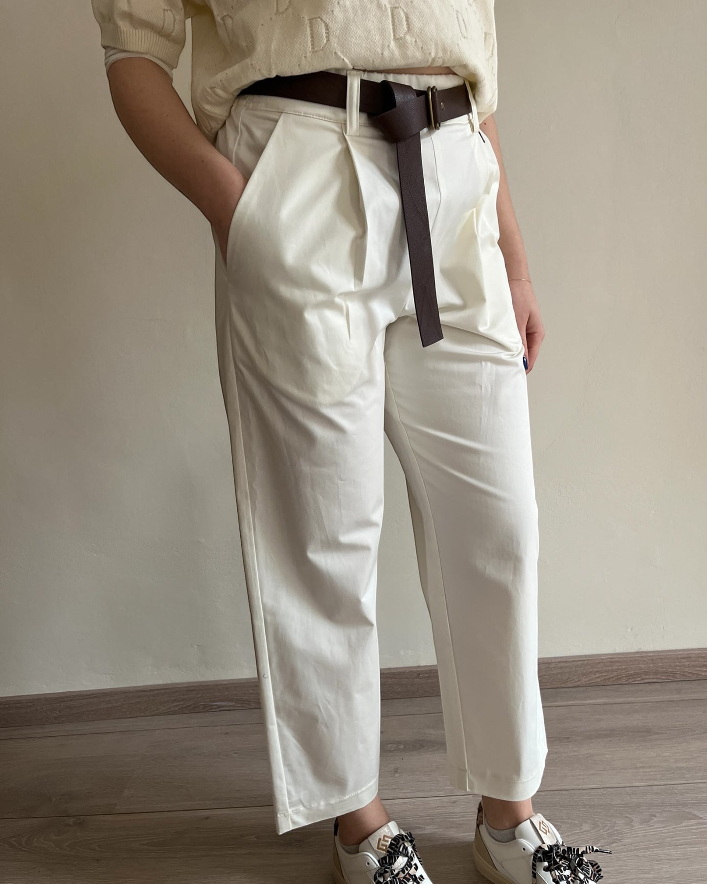 Pantalone carrot con cintura ecopelle art. PDI2URVA DIXIE