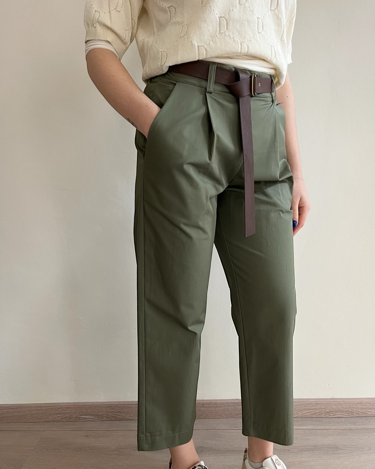 Pantalone carrot con cintura ecopelle art. PDI2URVA DIXIE