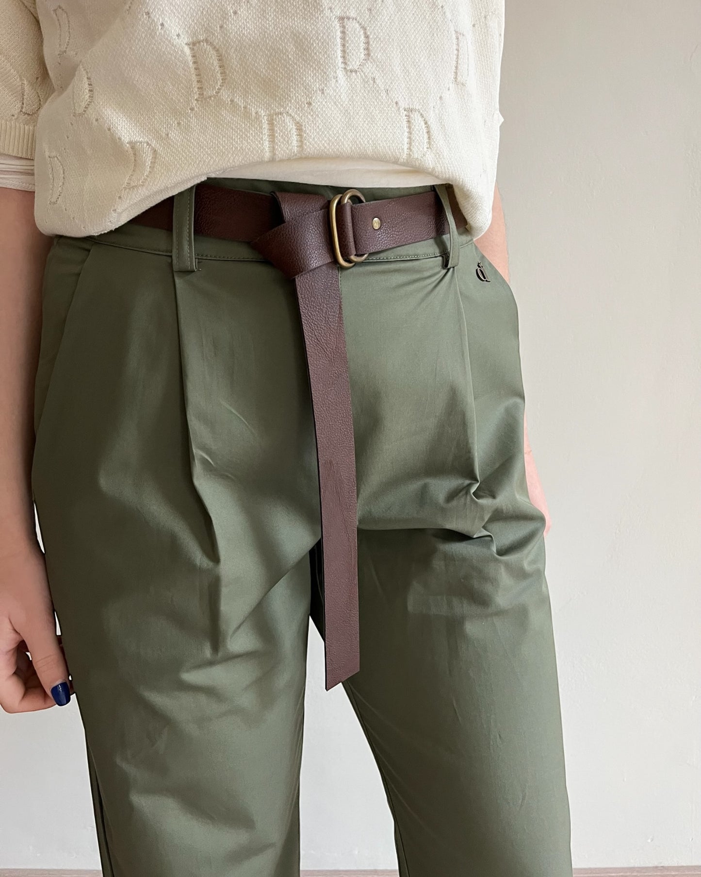 Pantalone carrot con cintura ecopelle art. PDI2URVA DIXIE