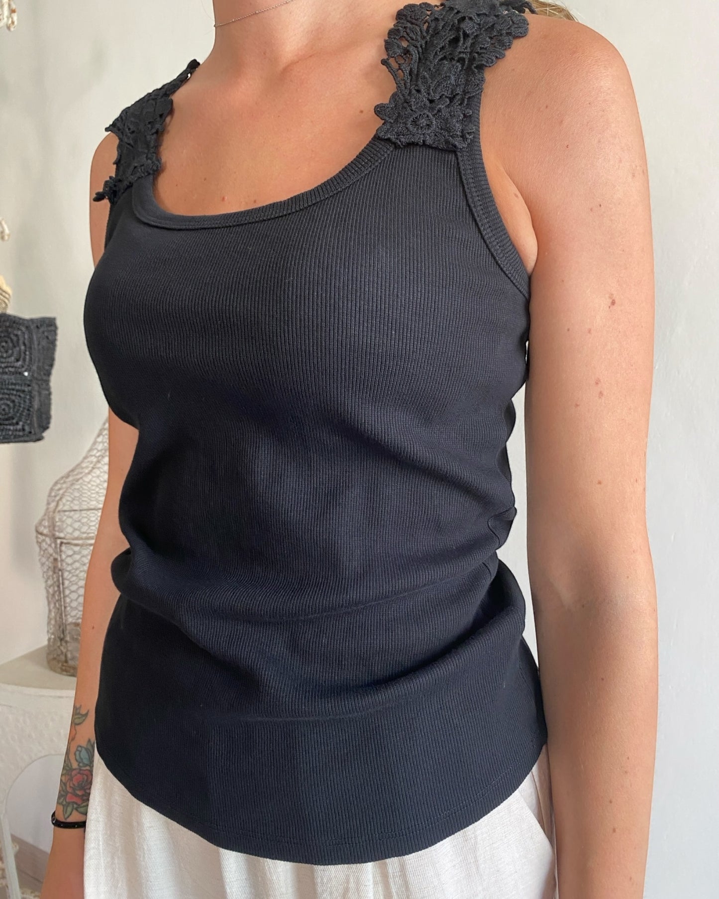 Canotta con pizzo art 725192 CHEAP&CHIC