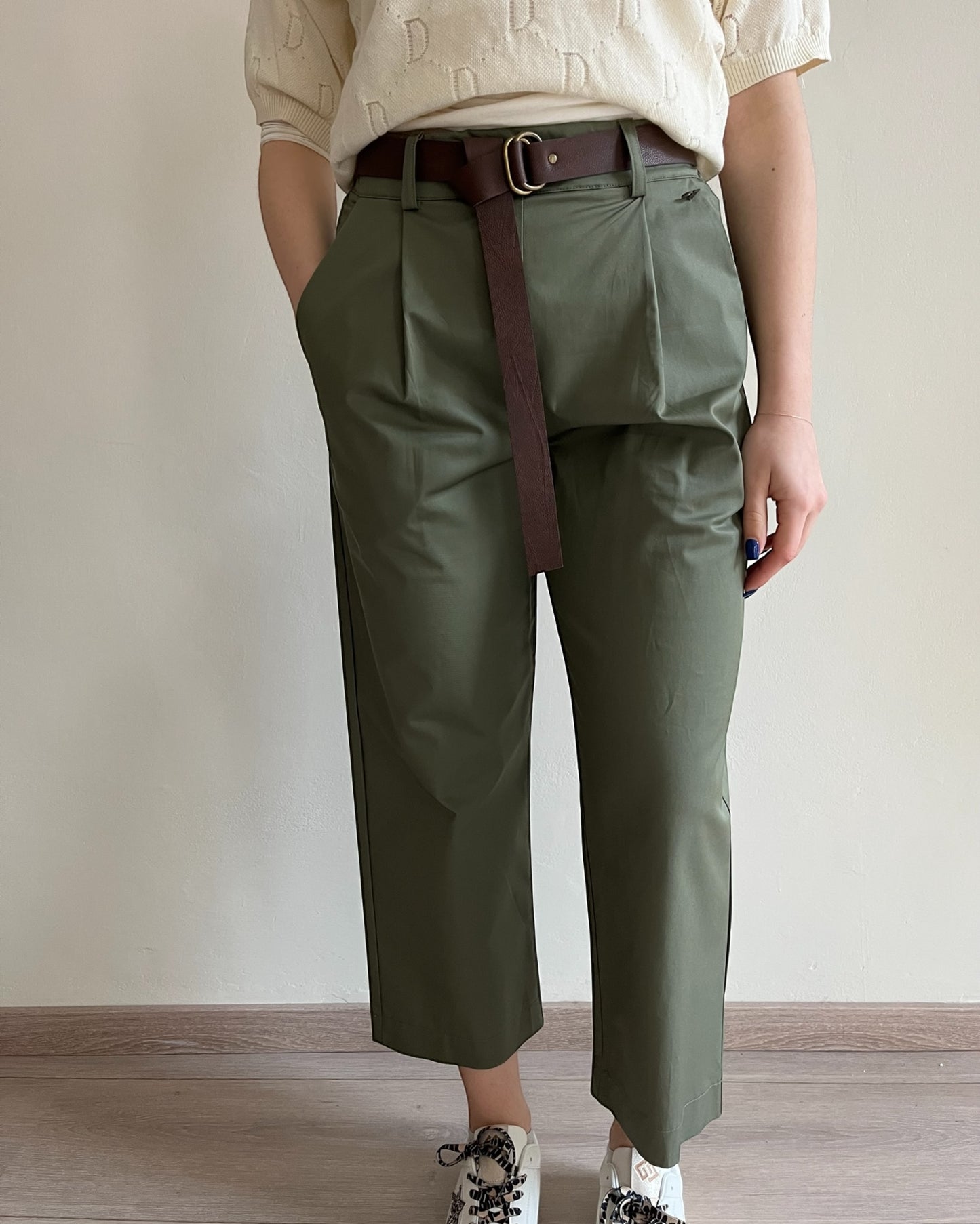 Pantalone carrot con cintura ecopelle art. PDI2URVA DIXIE