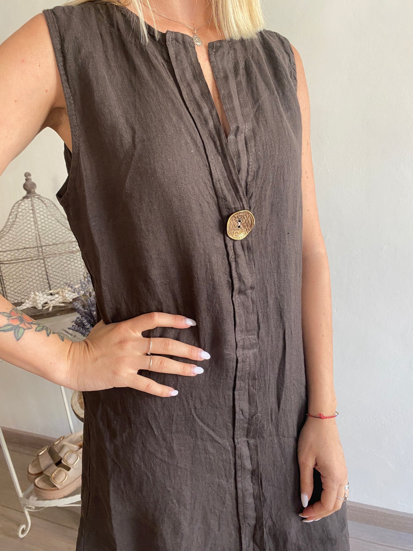 Abito lino più lungo dietro con spalla larga e bottone davanti CHEAP&CHIC art.6428