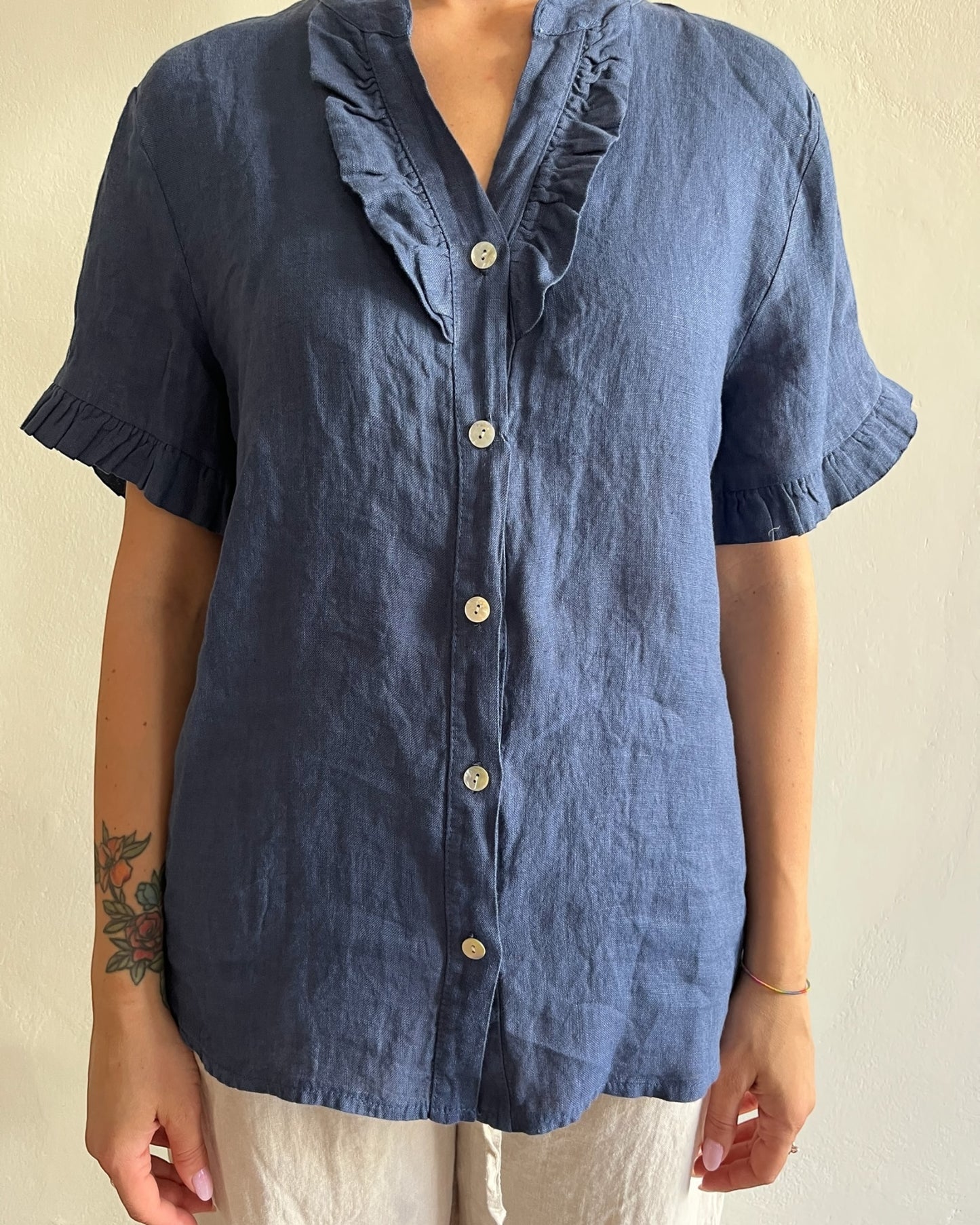 Camicia lino mezza manica con scollo V e rouches art.6649 CHEAP&CHIC