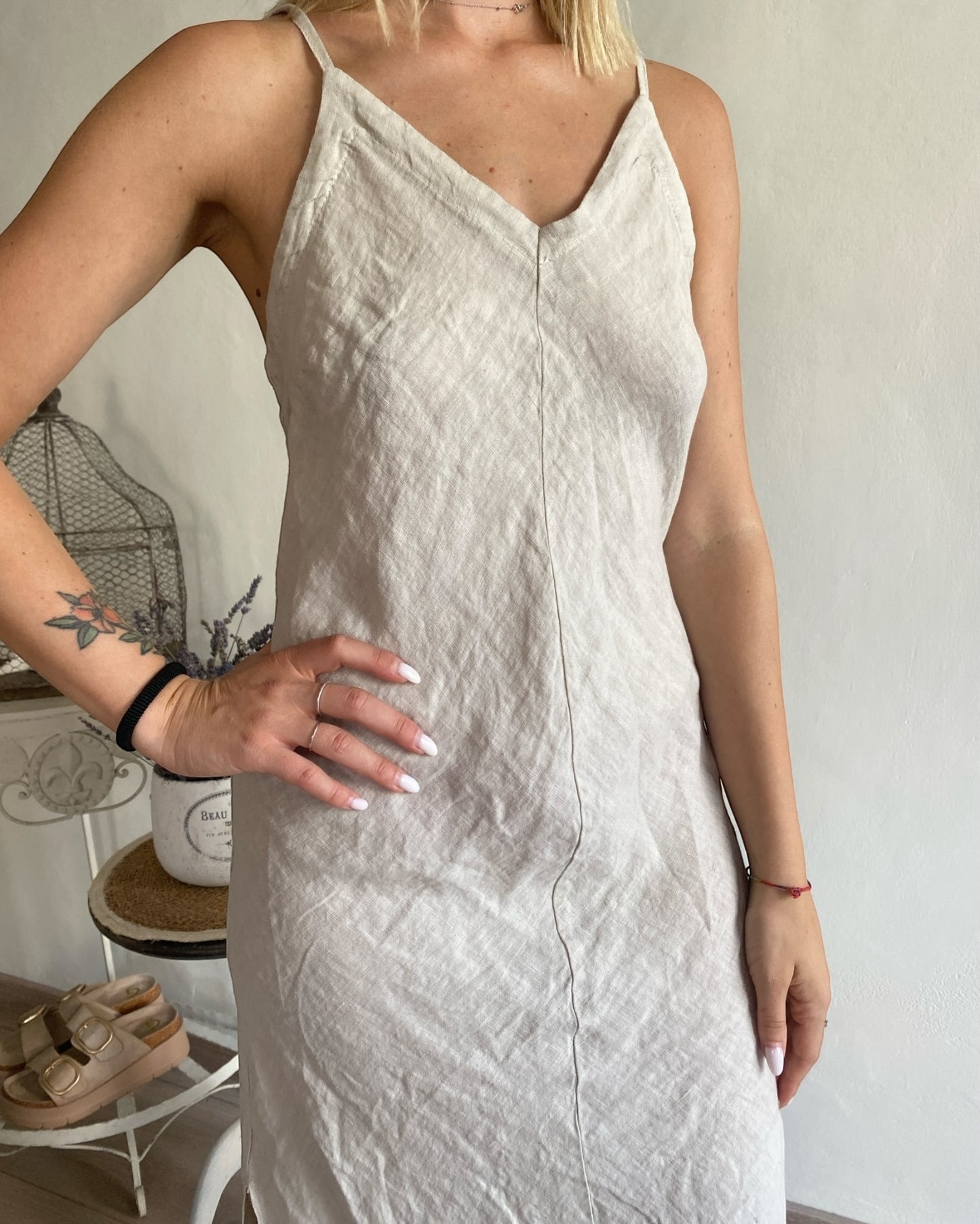 Abito lungo lino scollo V con dietro regolabile art. 7656 CHEAP&CHIC