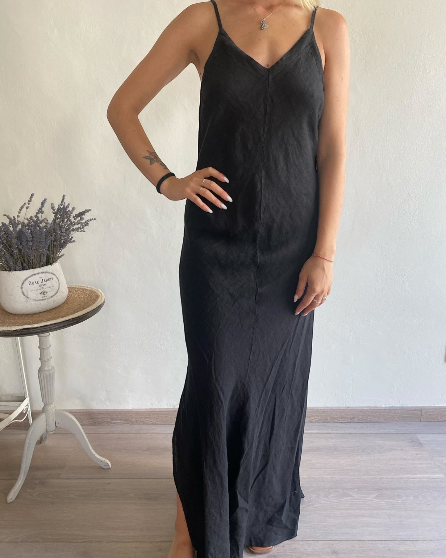 Abito lungo lino scollo V con dietro regolabile art. 7656 CHEAP&CHIC
