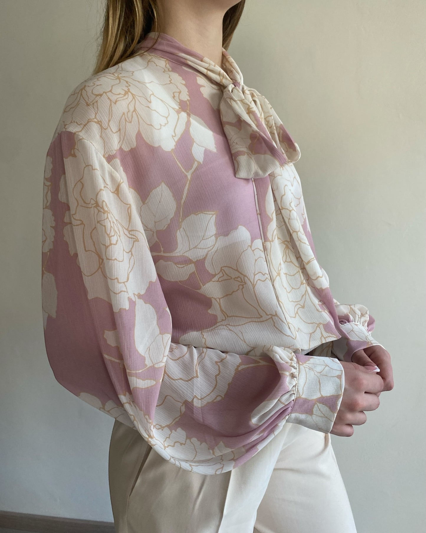 Camicia floreale con fiocco art. S25C076 CAMP TENSIONE IN
